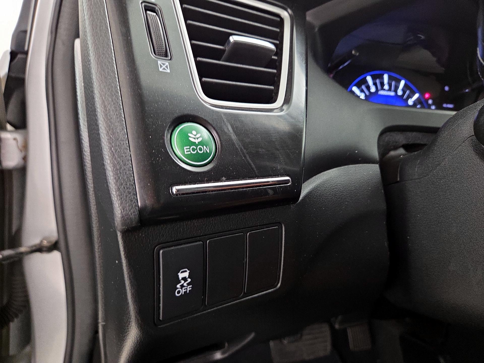 Thumbnail: 2014 Honda Civic - 13