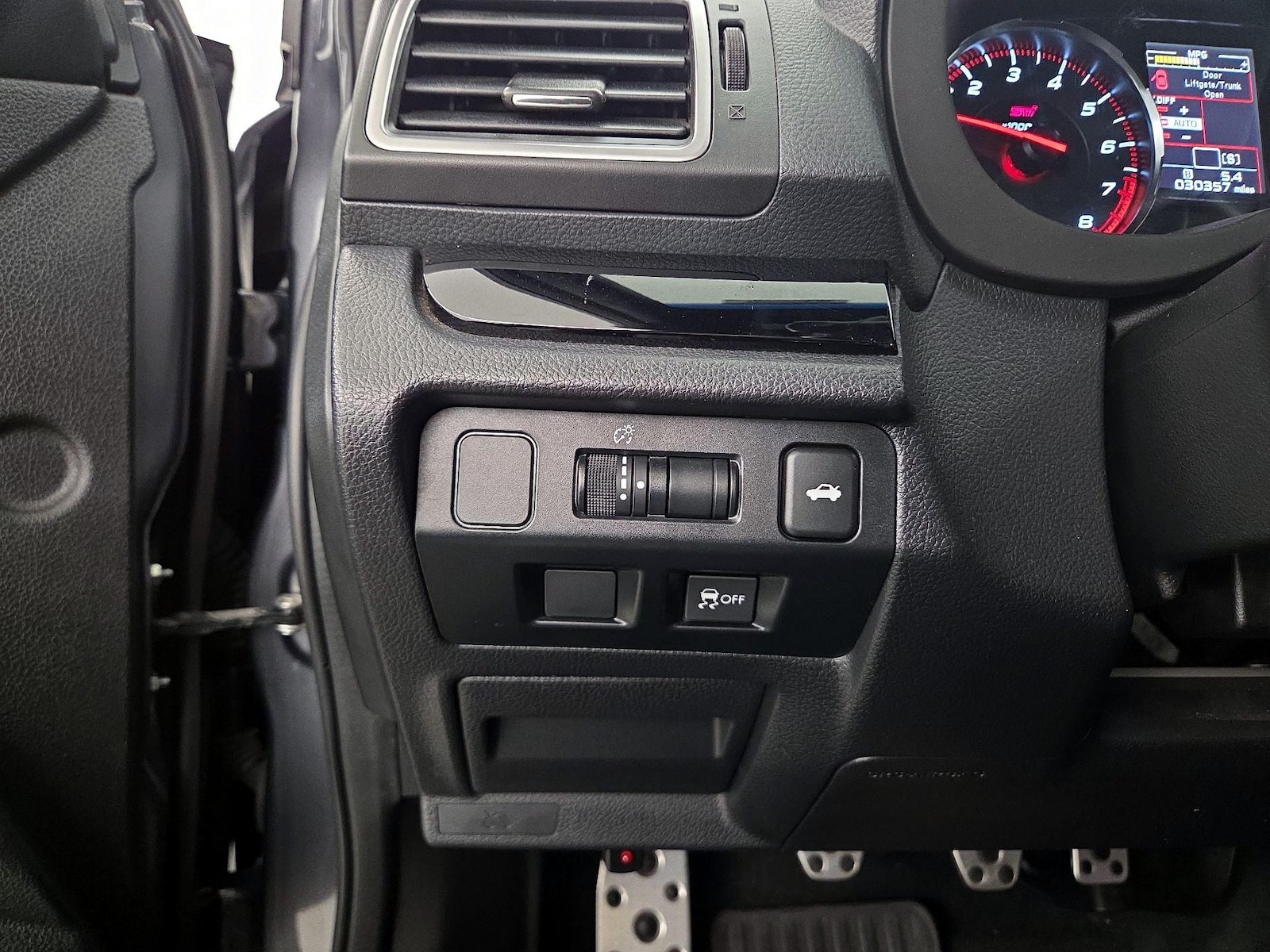 2021 Subaru WRX STI Base - Photo 14