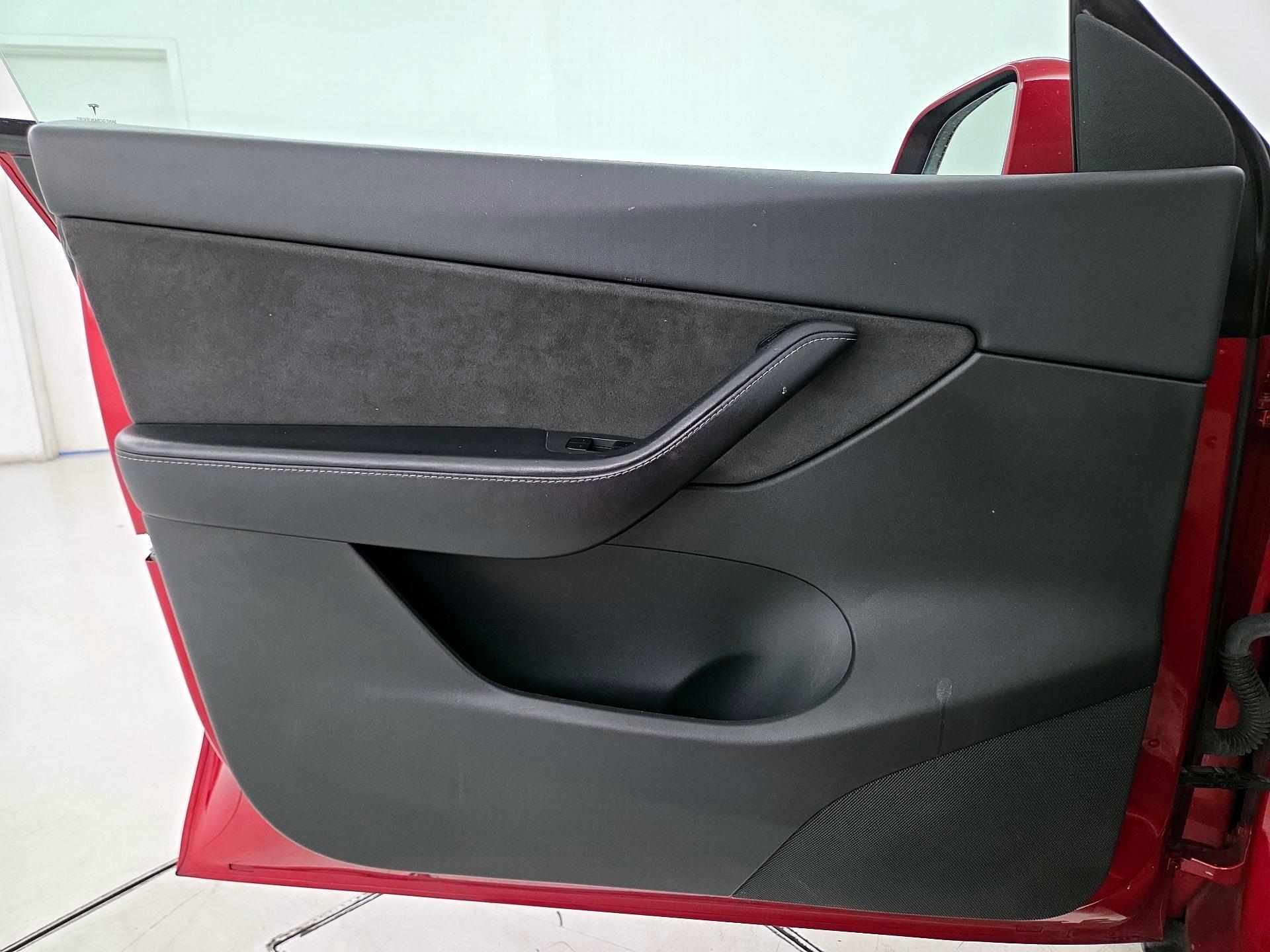 Thumbnail: 2021 Tesla Model Y - 12