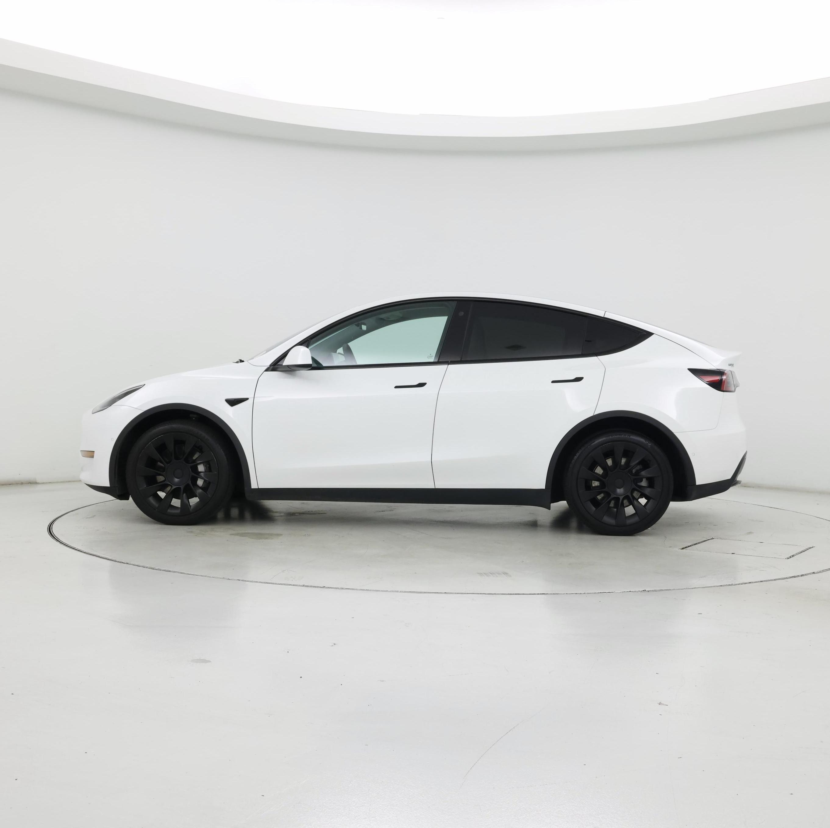 Thumbnail: 2022 Tesla Model Y - 3
