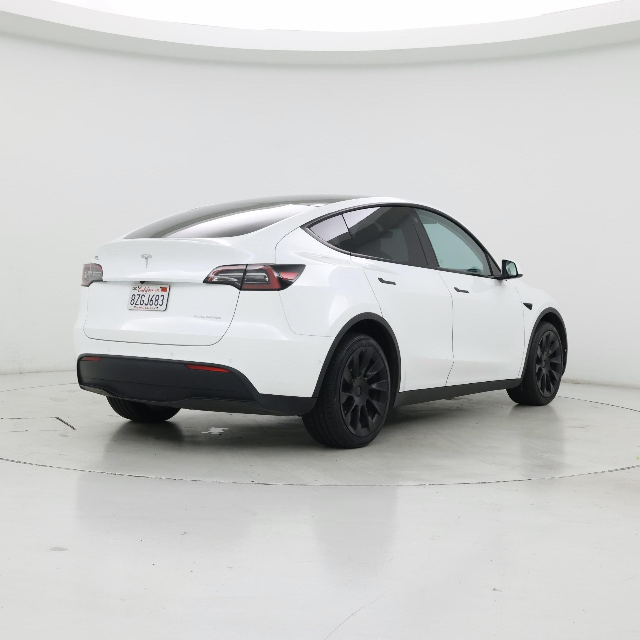 Thumbnail: 2022 Tesla Model Y - 8