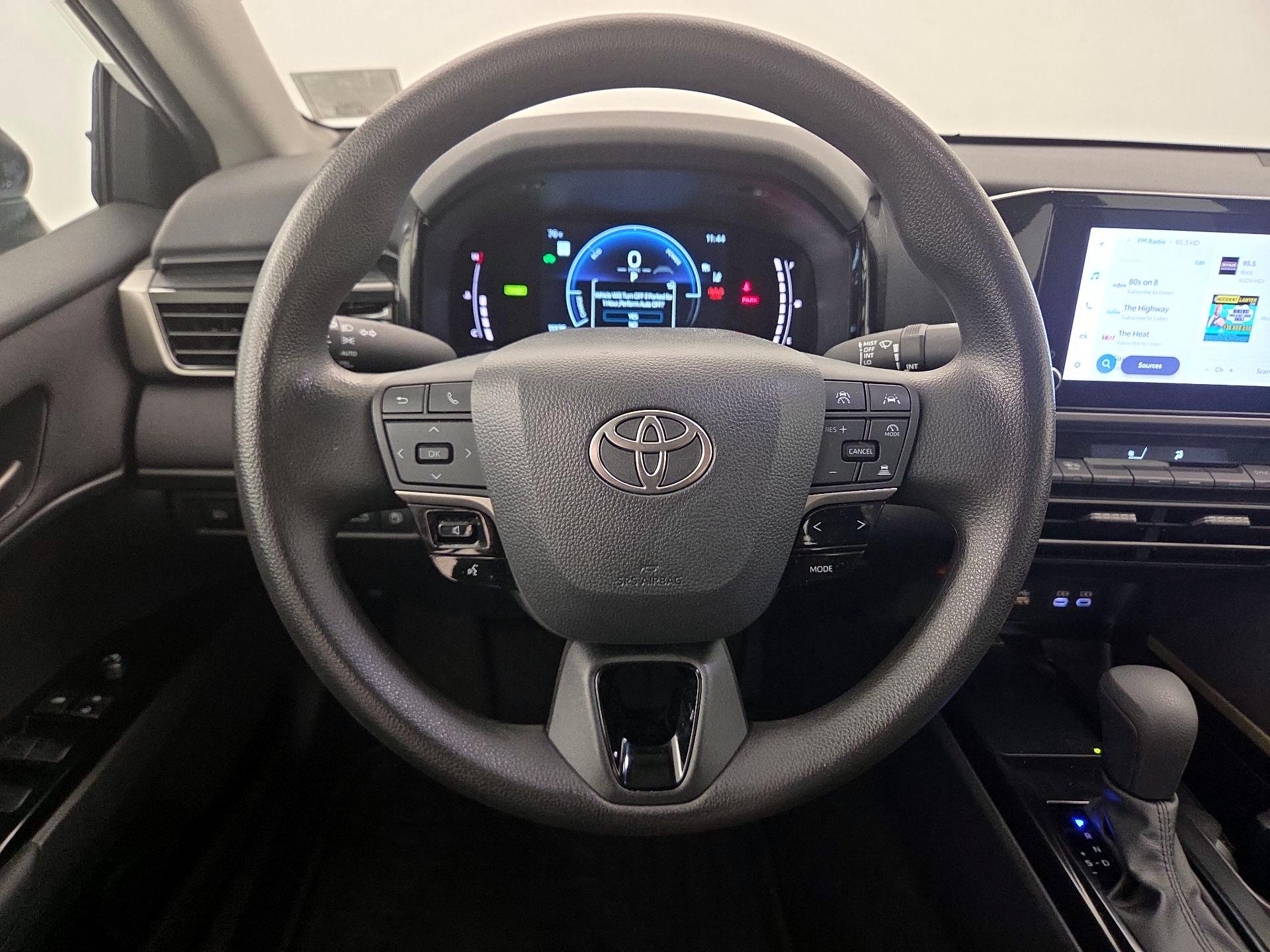 Thumbnail: 2025 Toyota Camry - 10