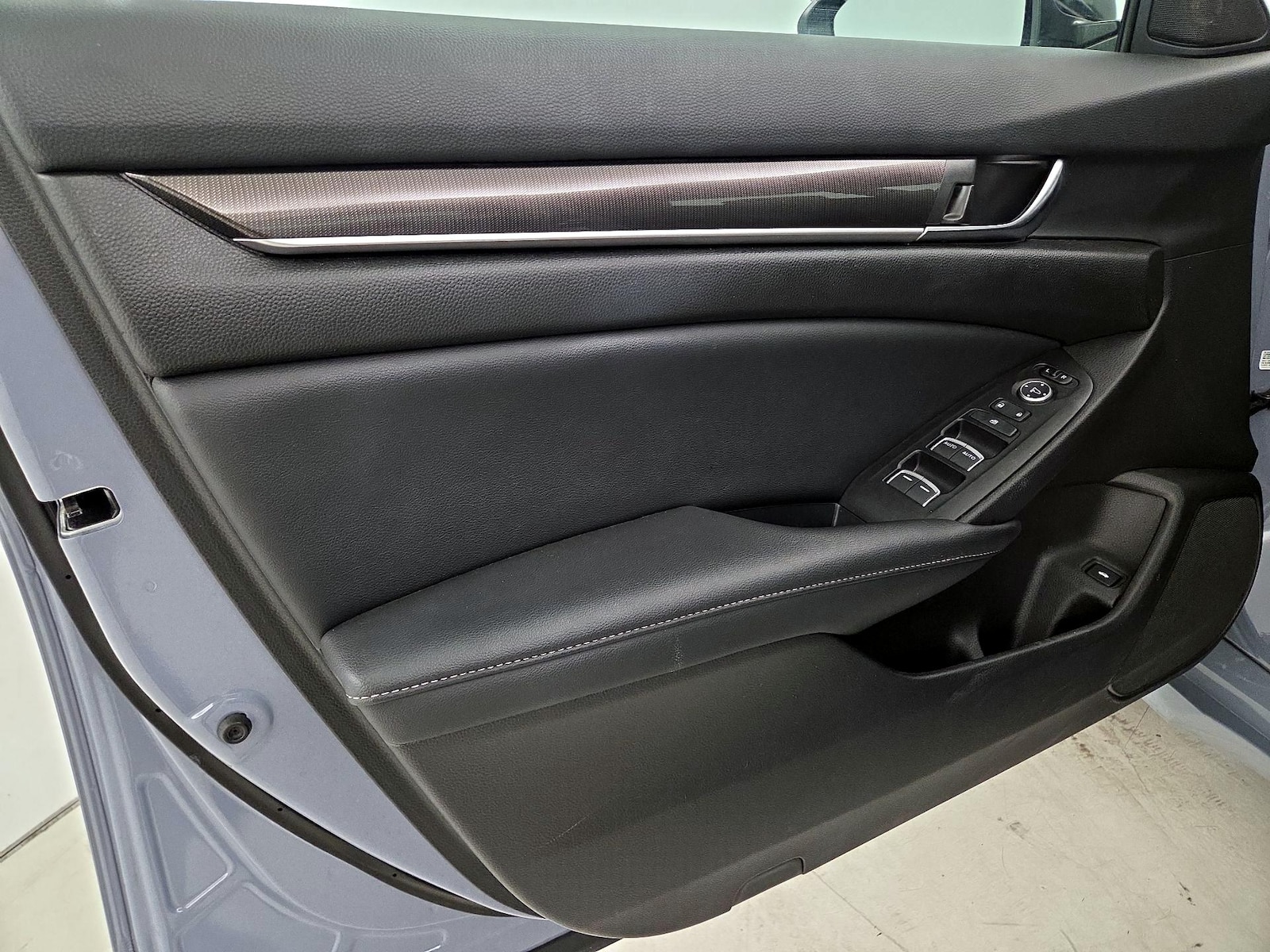 2022 Honda Accord Sport - Photo 13