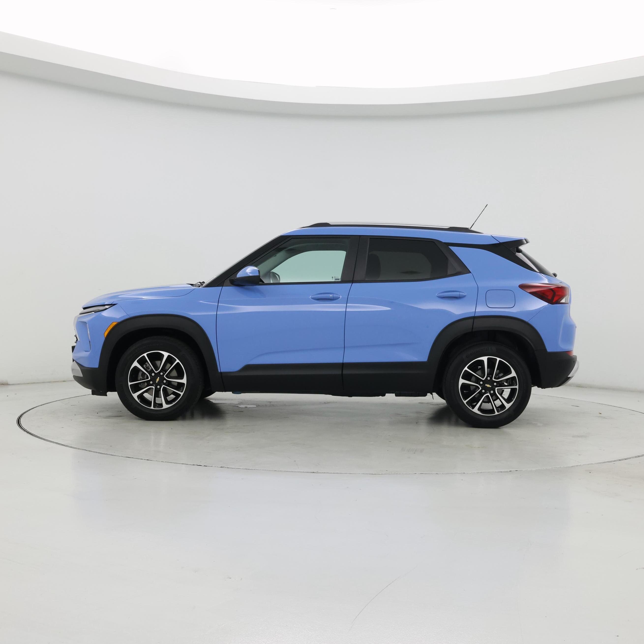 Thumbnail: 2024 Chevrolet TrailBlazer - 3