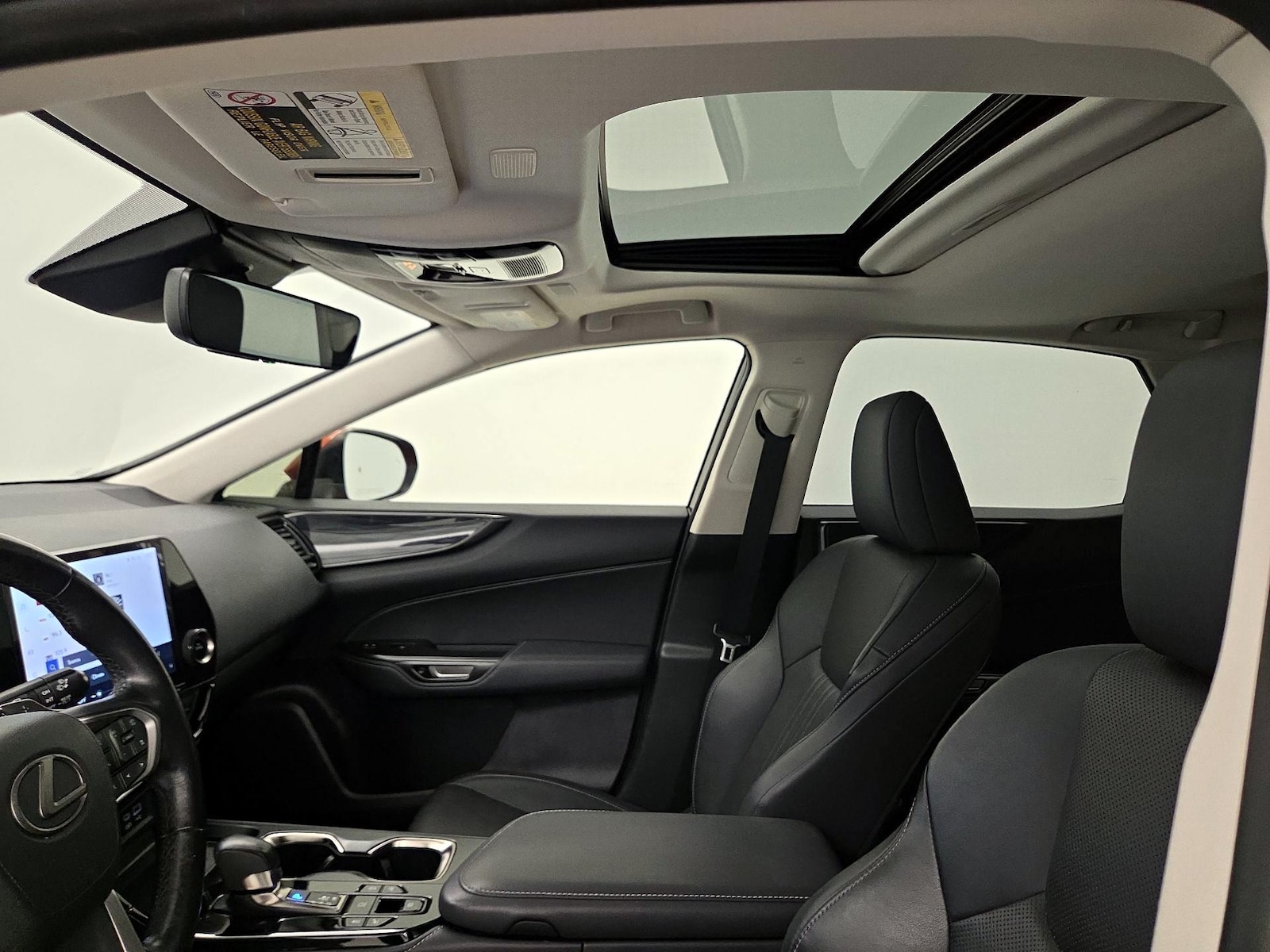 2022 Lexus NX 250 - Photo 20