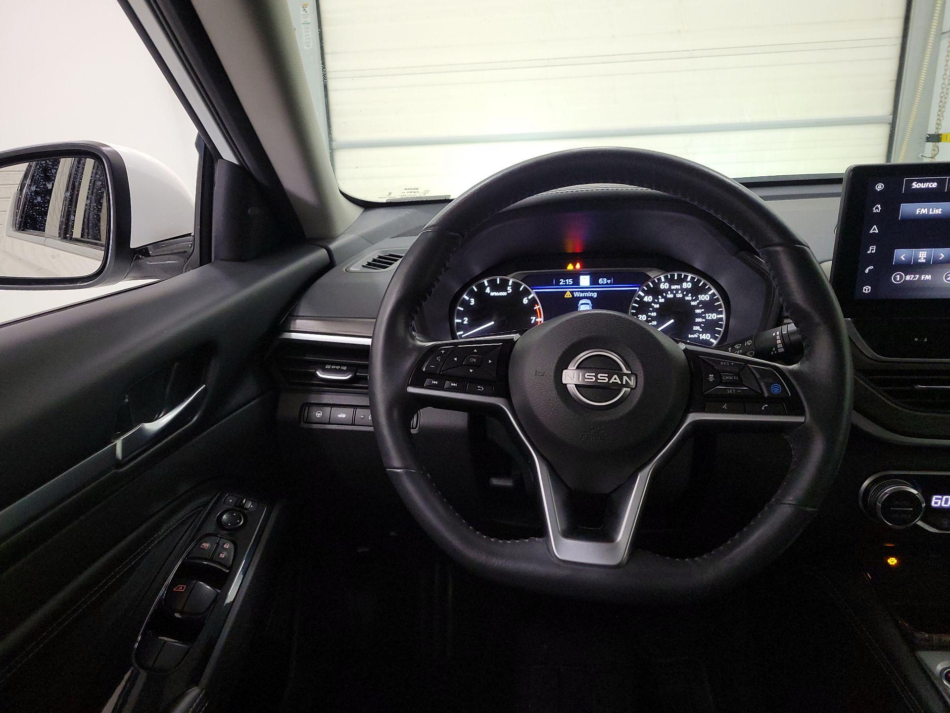 Thumbnail: 2023 Nissan Altima - 10