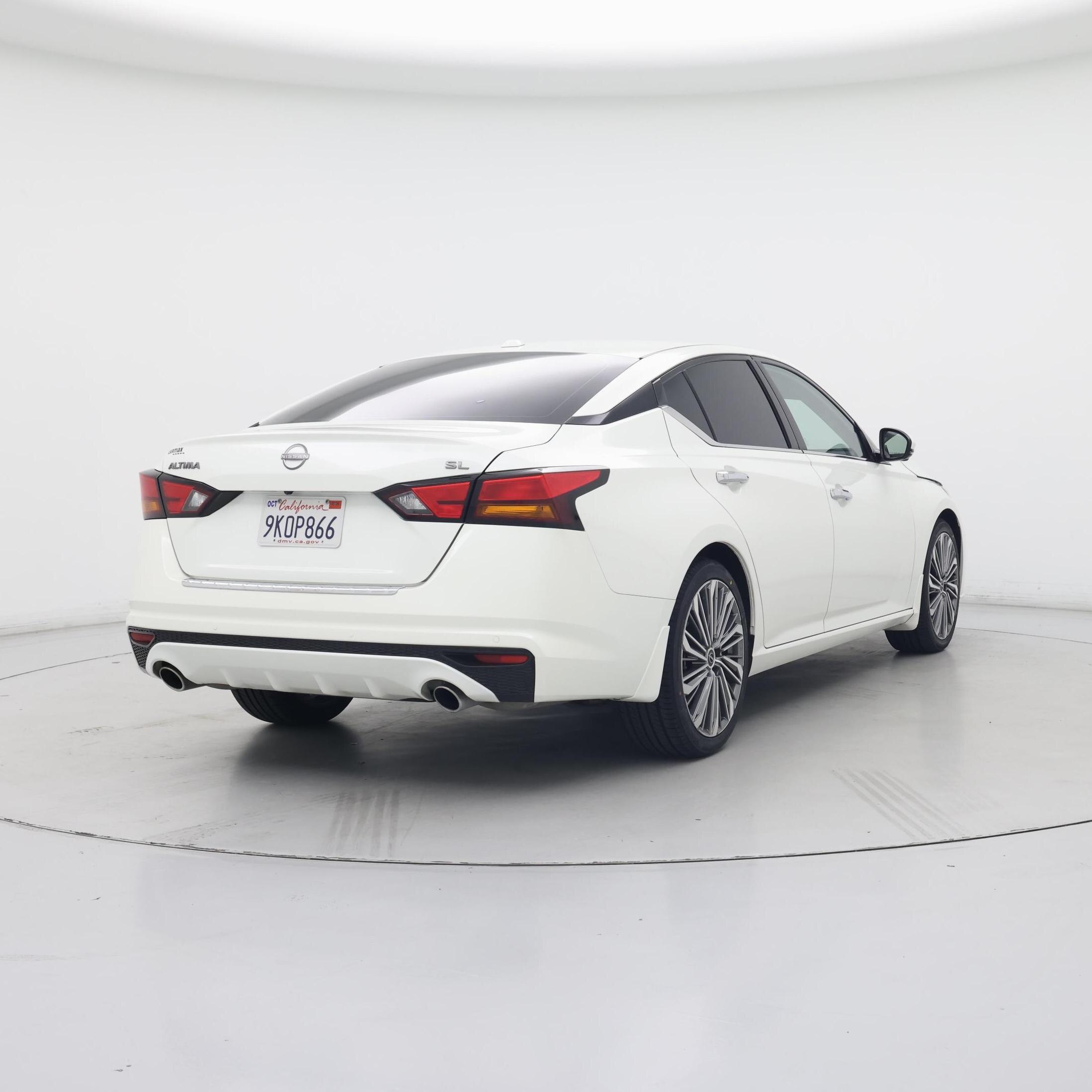 Thumbnail: 2023 Nissan Altima - 8