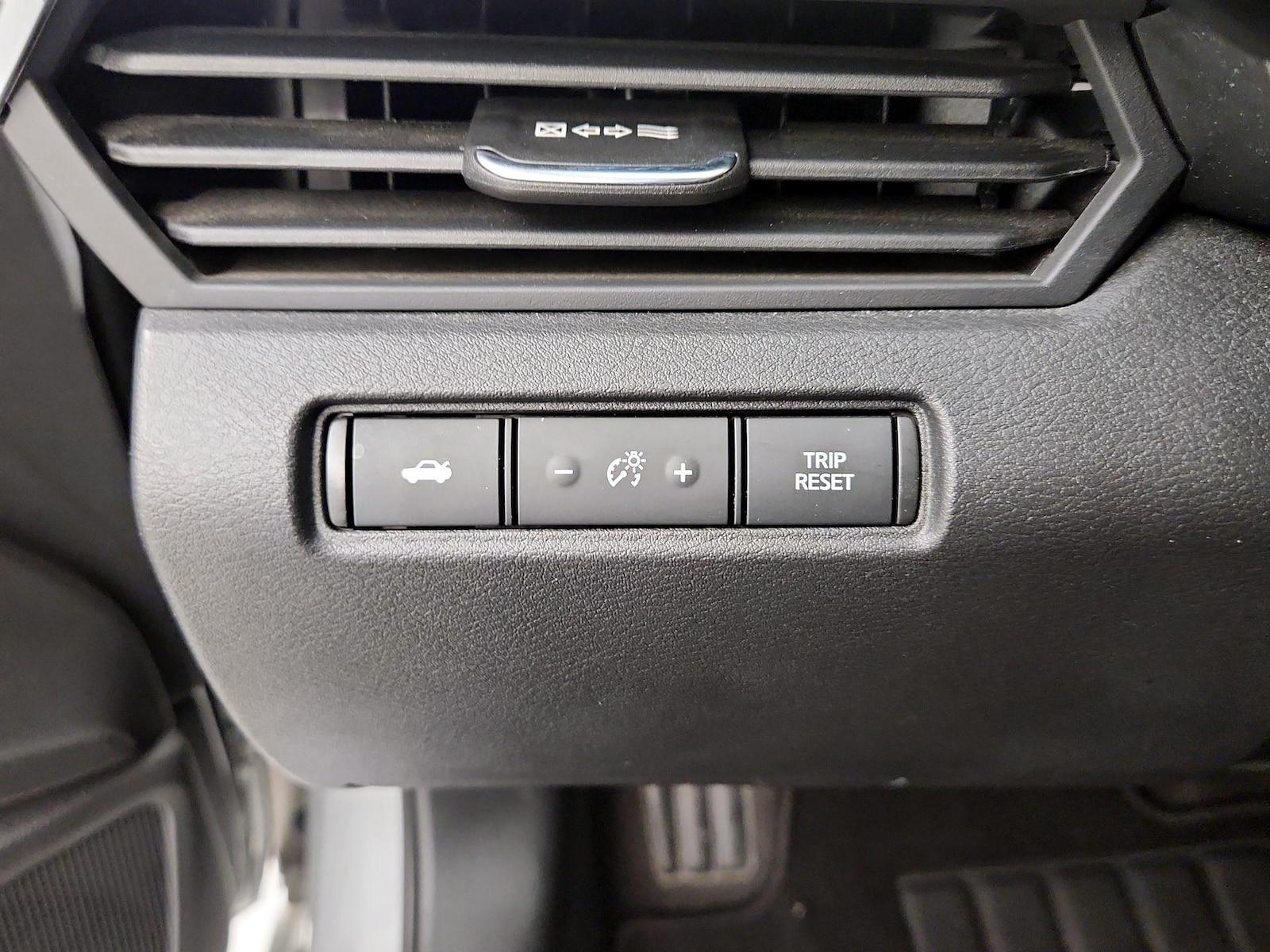 2022 Nissan Altima SV - Photo 14