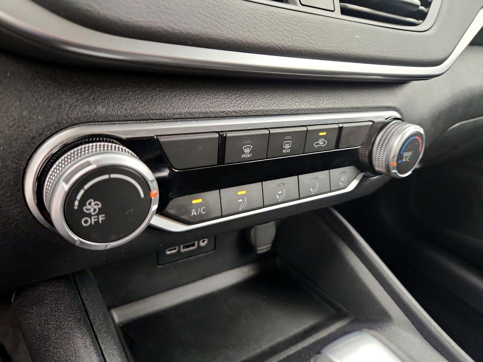 2022 Nissan Altima SV - Photo 17
