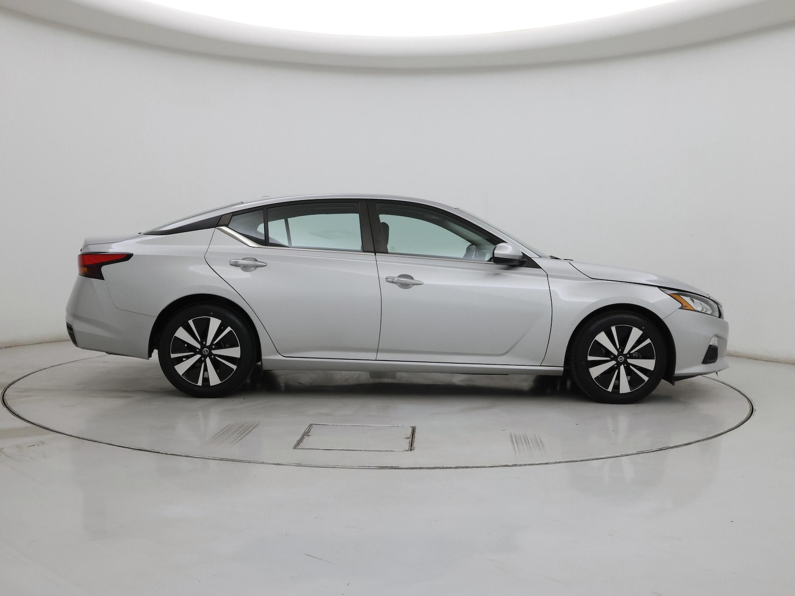 2022 Nissan Altima SV - Photo 8