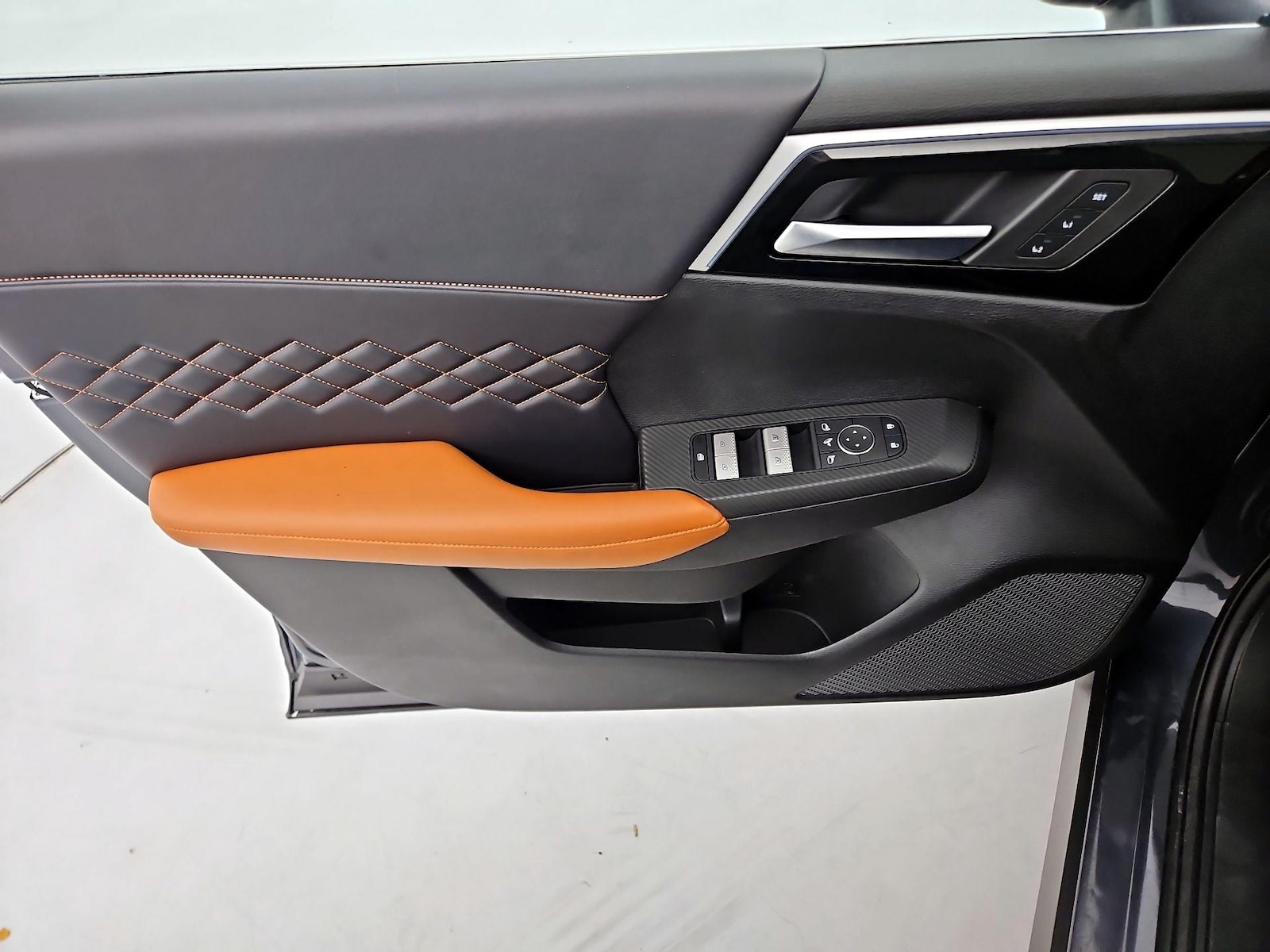2024 Mitsubishi Outlander SEL - Photo 13