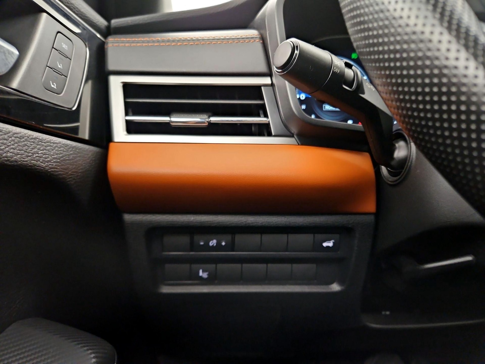 2024 Mitsubishi Outlander SEL - Photo 14