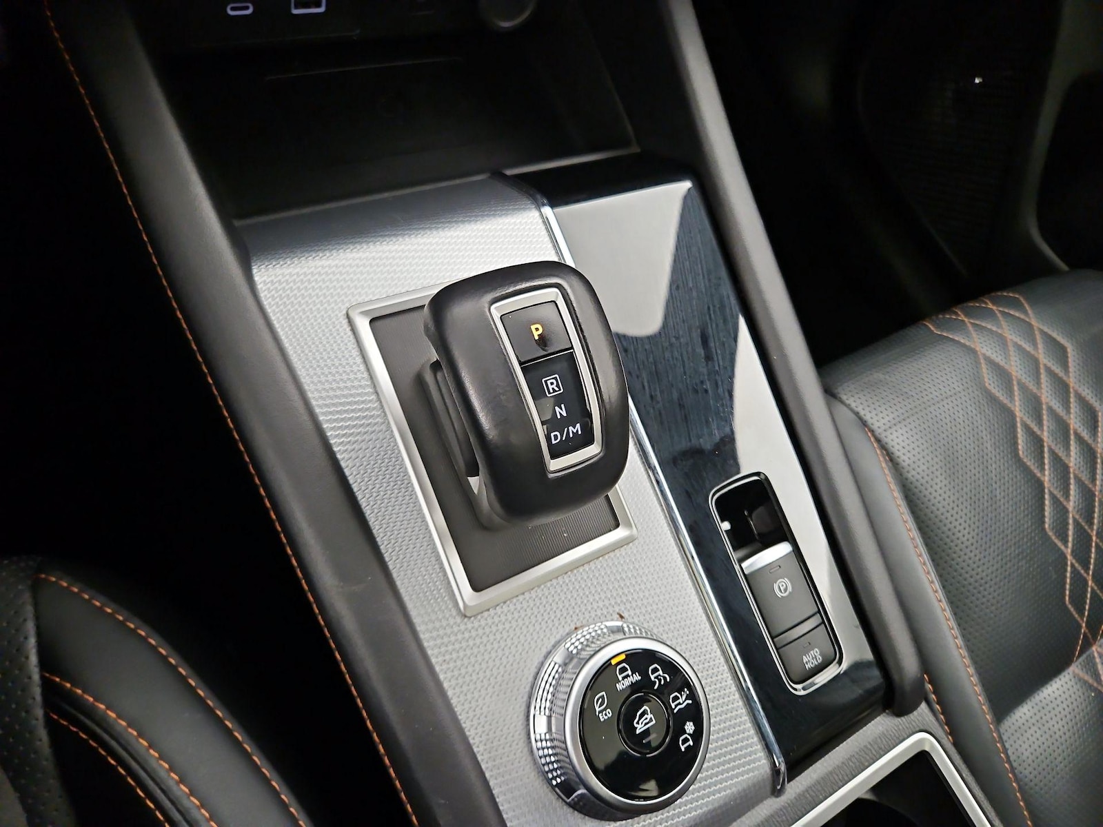2024 Mitsubishi Outlander SEL - Photo 19