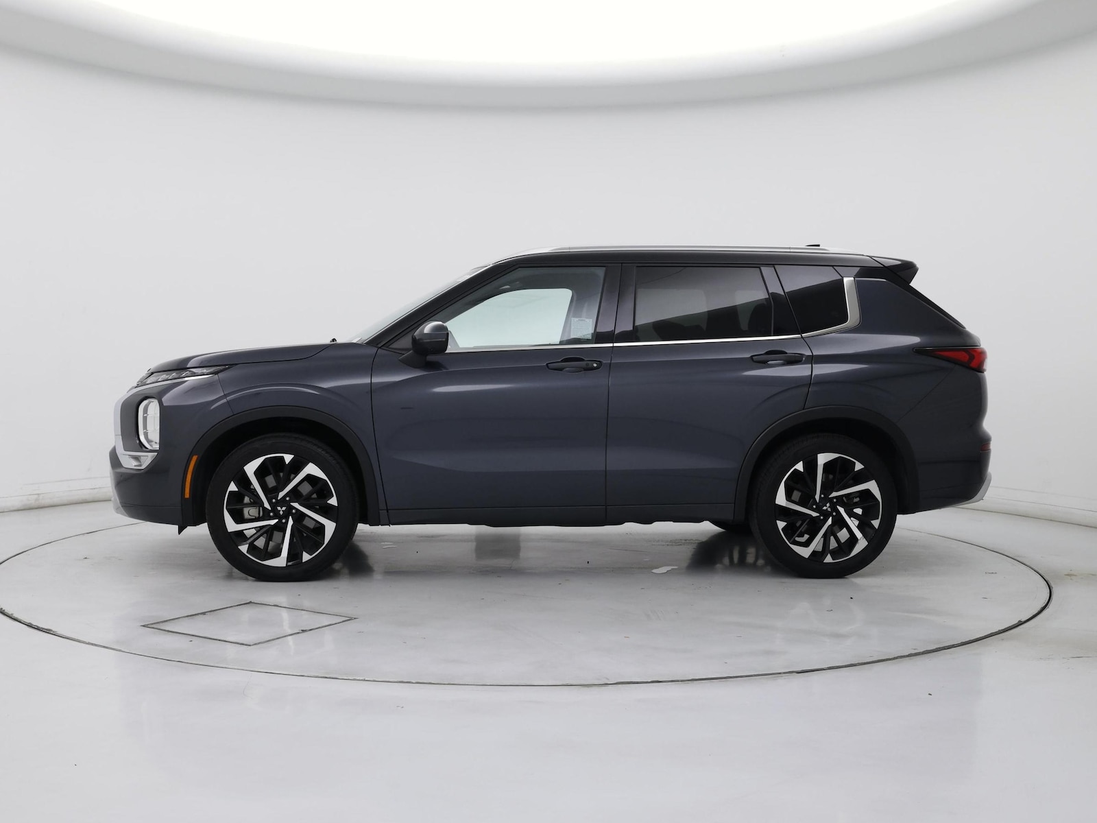2024 Mitsubishi Outlander SEL - Photo 4