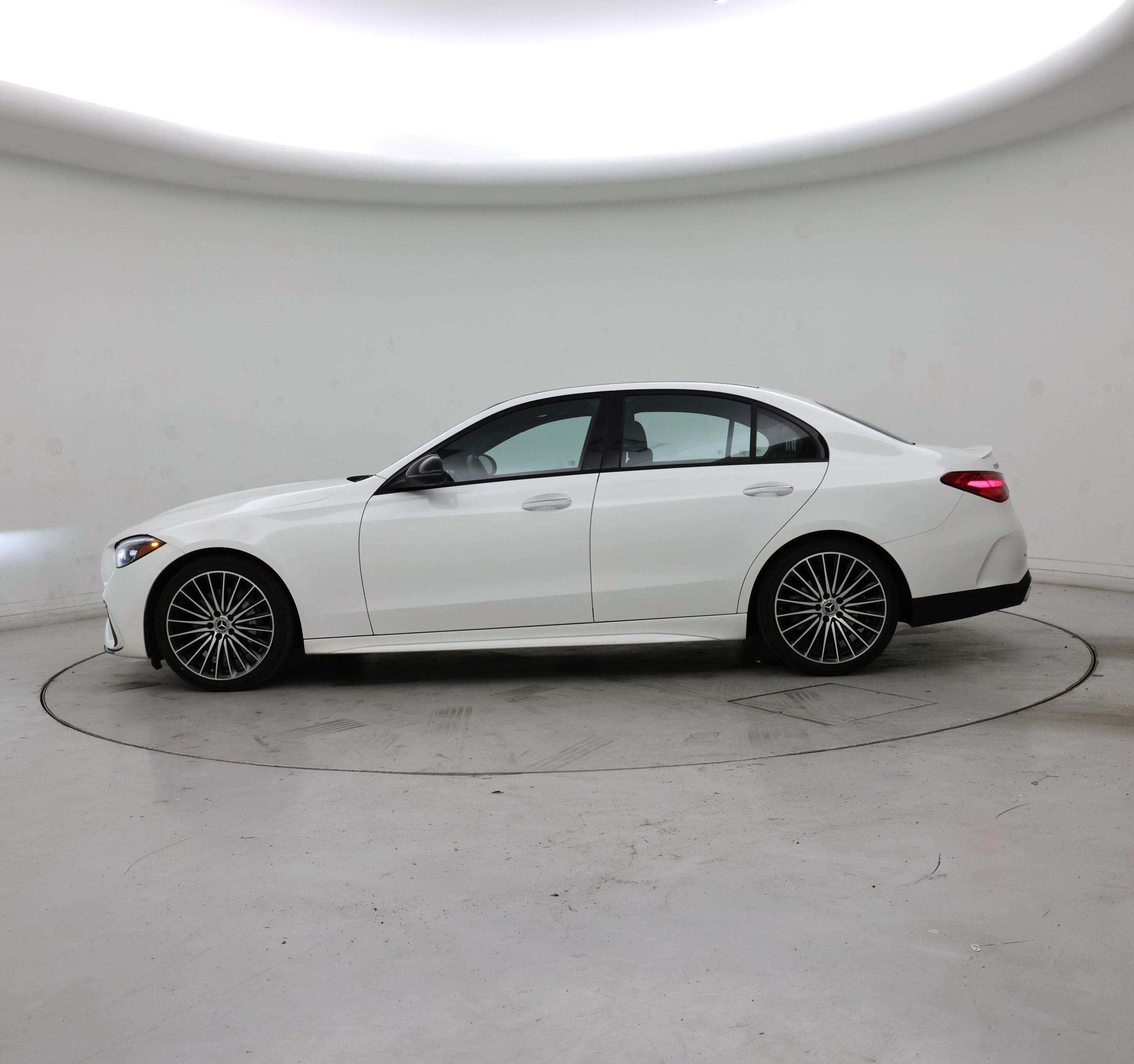 Thumbnail: 2023 Mercedes-Benz C-Class - 3