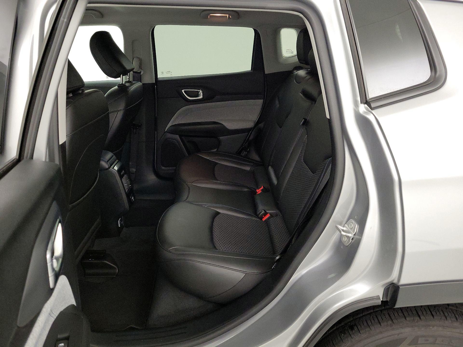 Thumbnail: 2022 Jeep Compass - 19