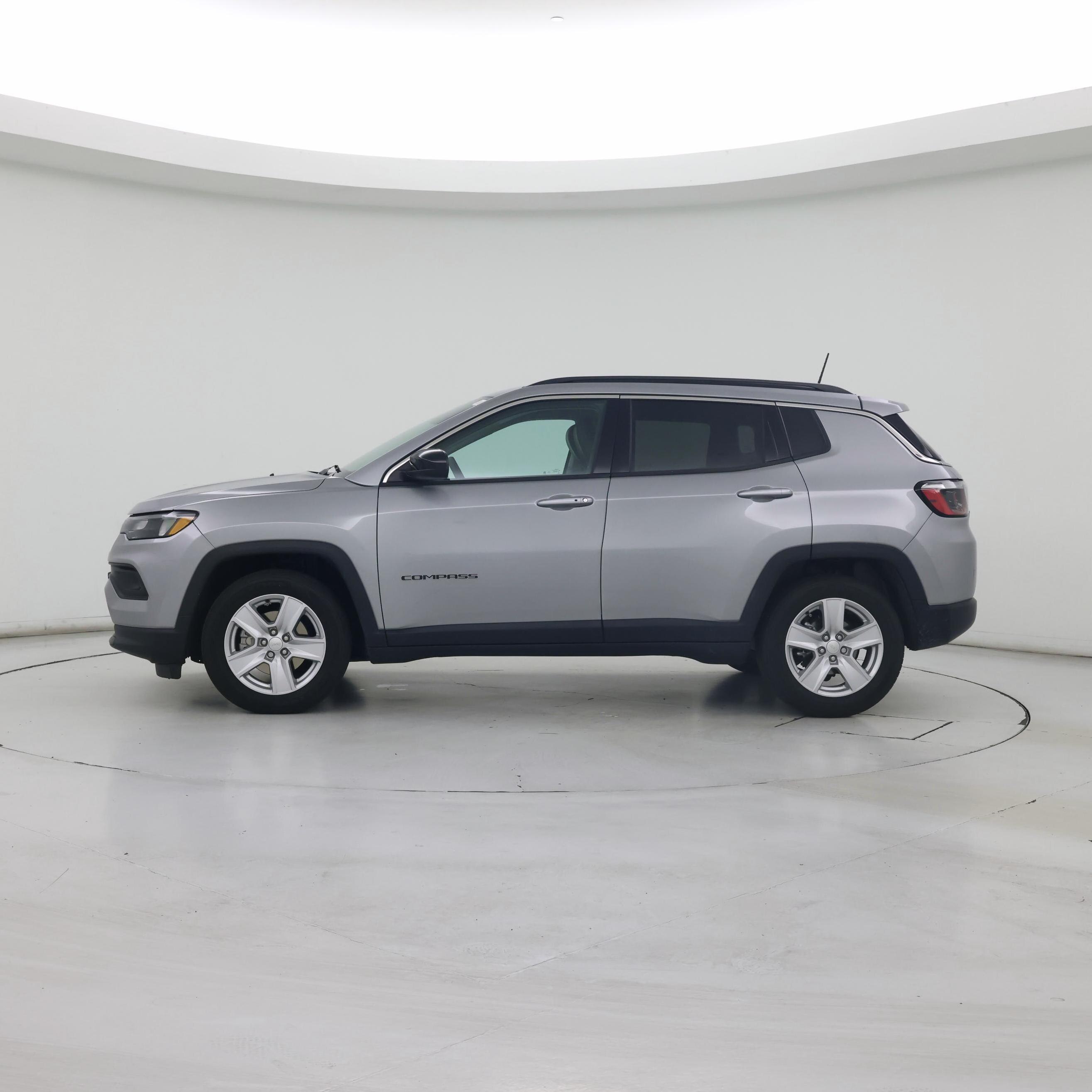Thumbnail: 2022 Jeep Compass - 3