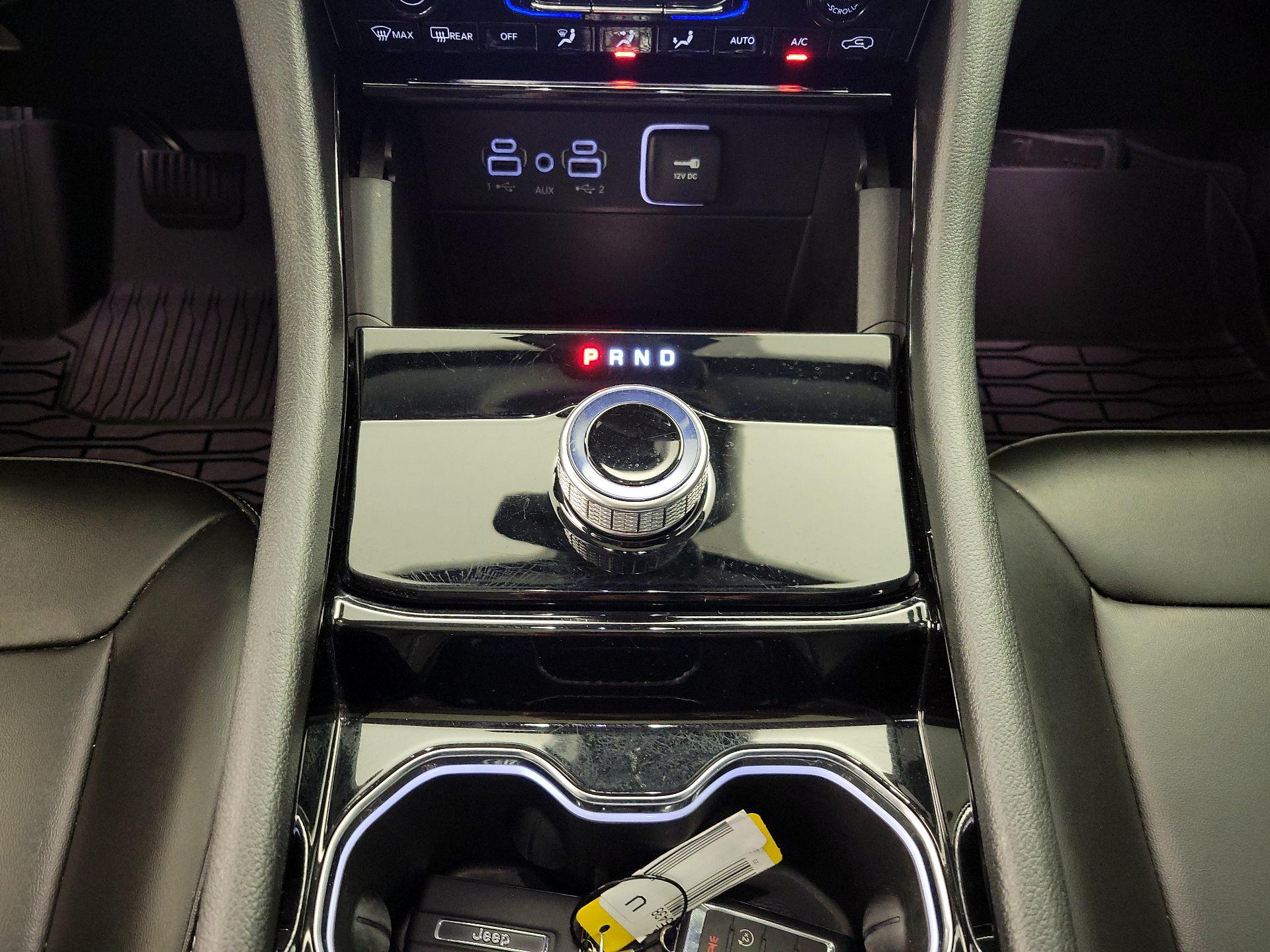Thumbnail: 2023 Jeep Grand Cherokee - 18