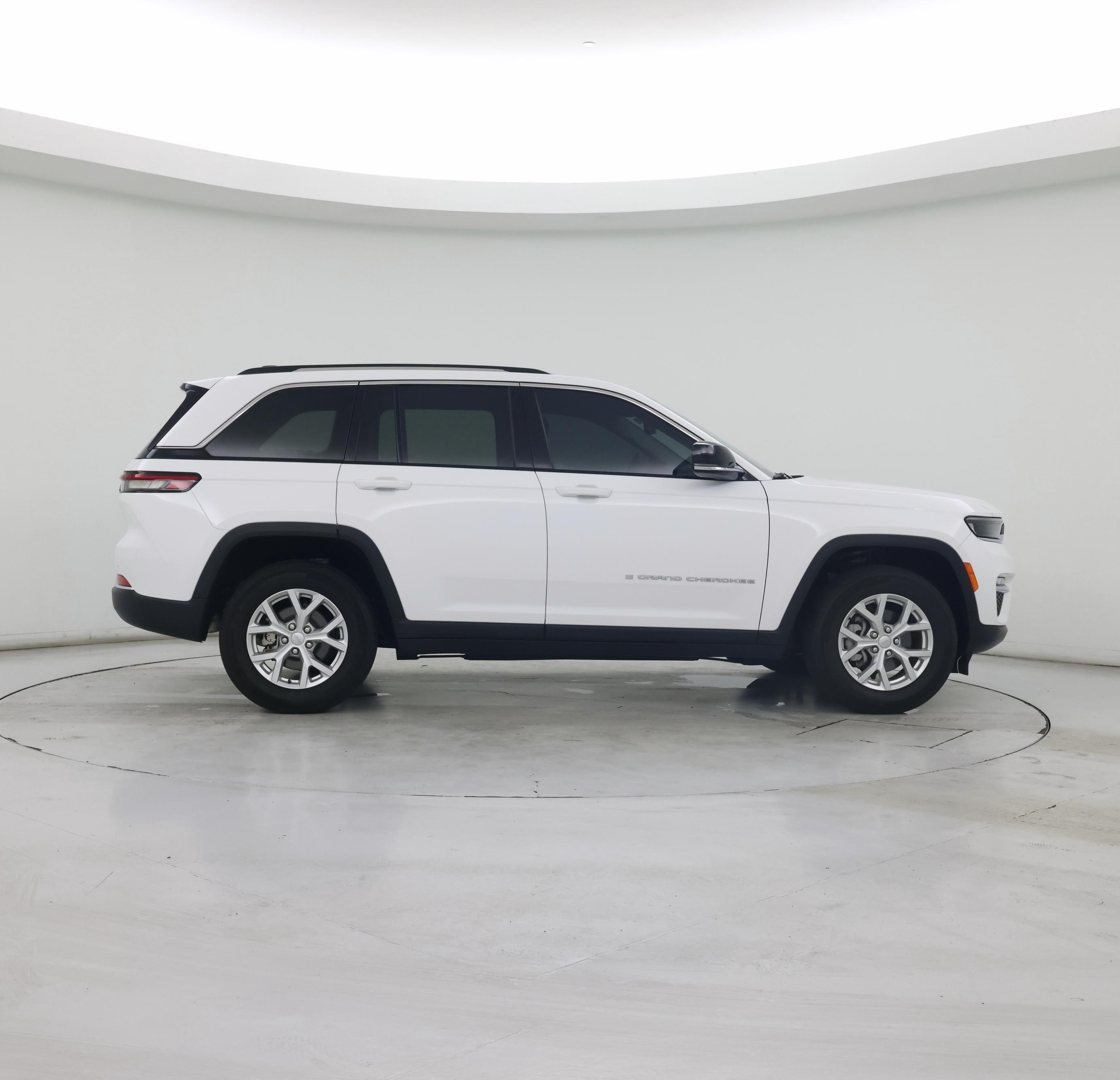 Thumbnail: 2023 Jeep Grand Cherokee - 7
