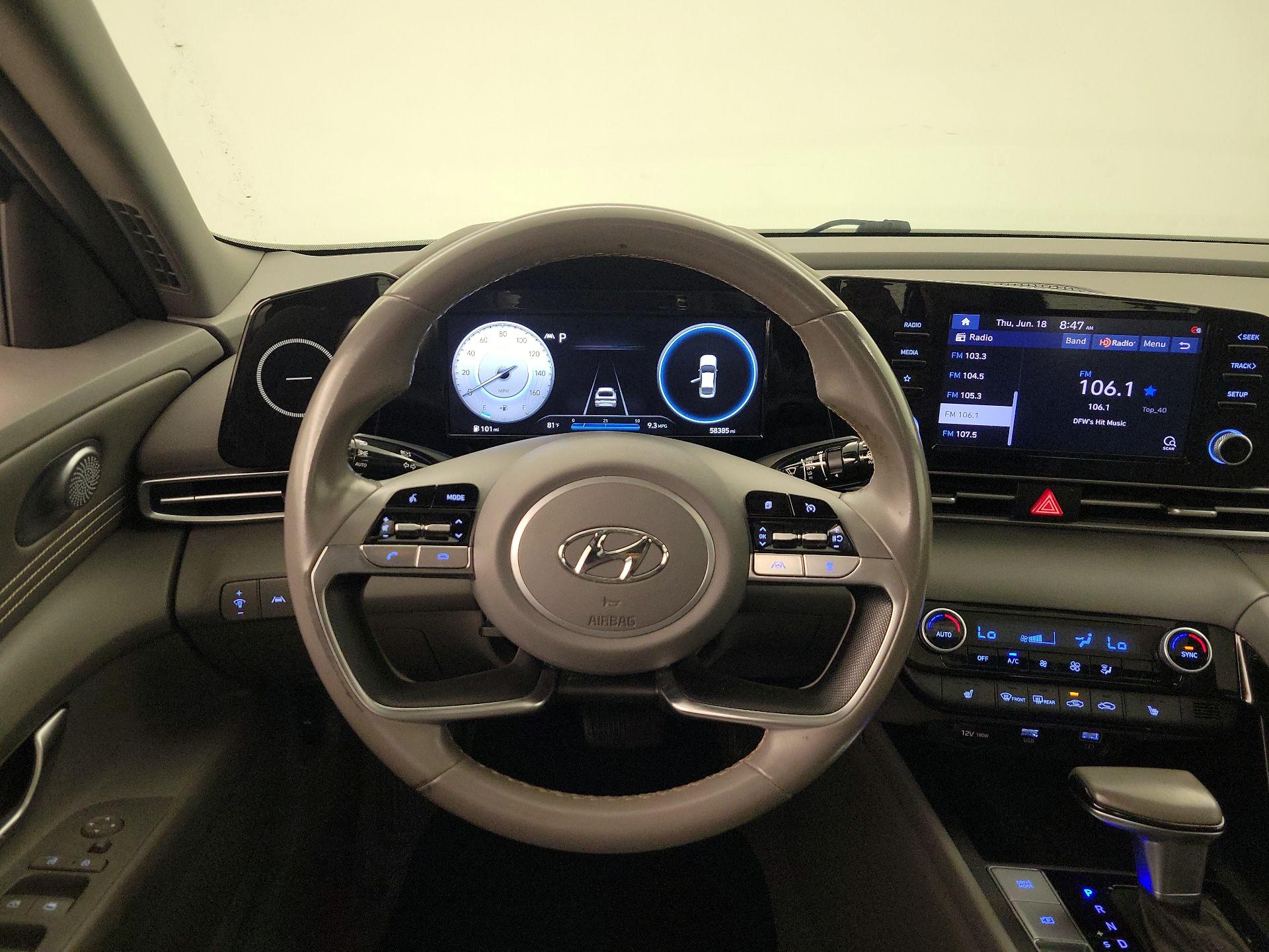 Thumbnail: 2022 Hyundai Elantra - 10
