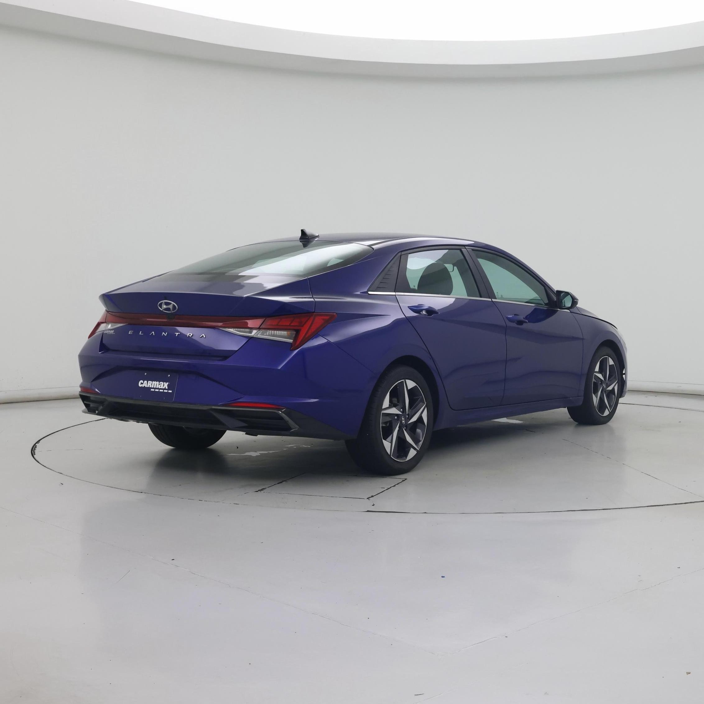 Thumbnail: 2022 Hyundai Elantra - 8