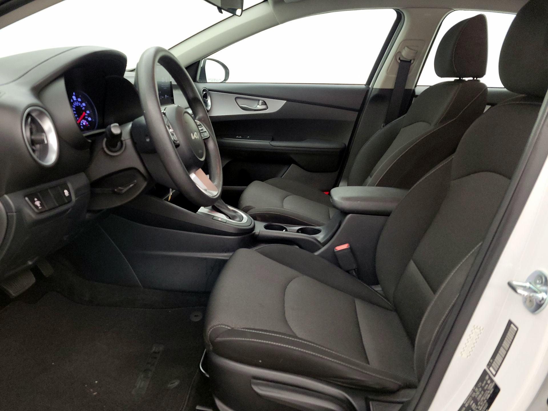 Thumbnail: 2023 Kia Forte - 11