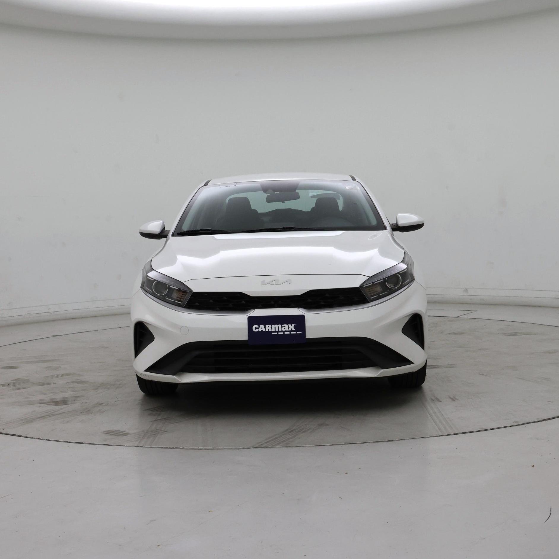 Thumbnail: 2023 Kia Forte - 5