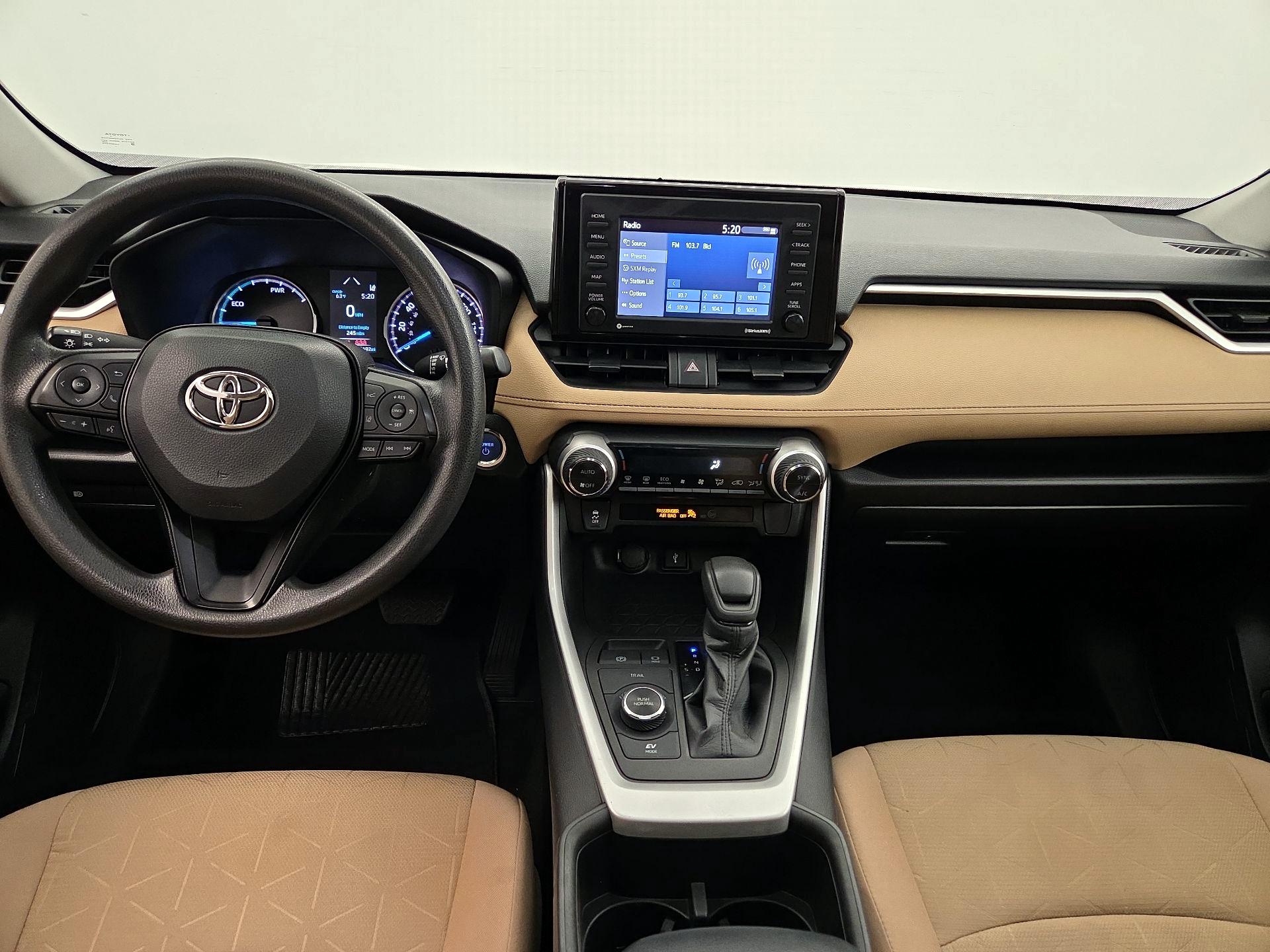Thumbnail: 2022 Toyota RAV4 - 9