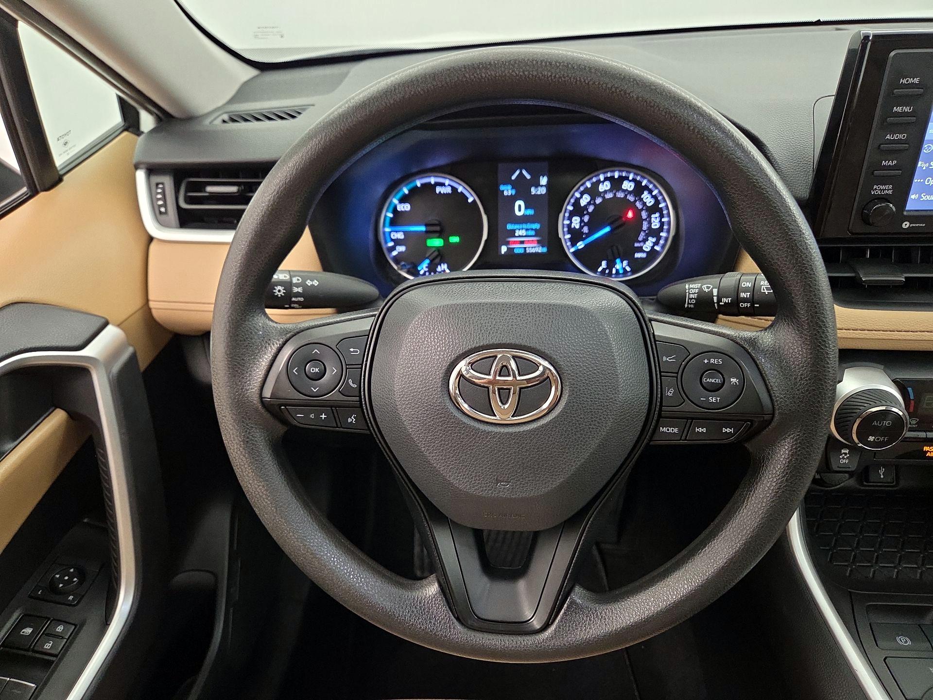 Thumbnail: 2022 Toyota RAV4 - 10