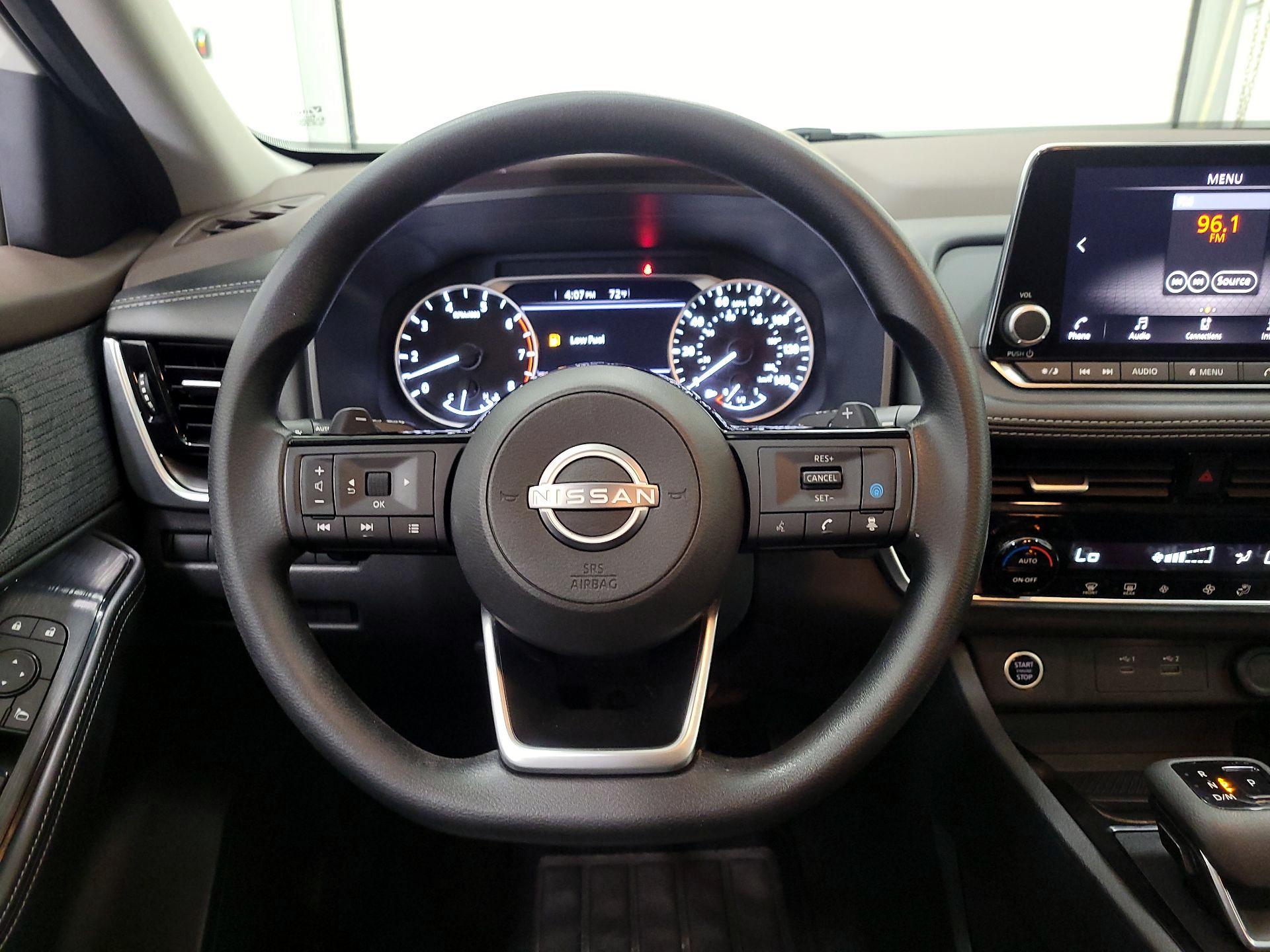 Thumbnail: 2022 Nissan Rogue - 10
