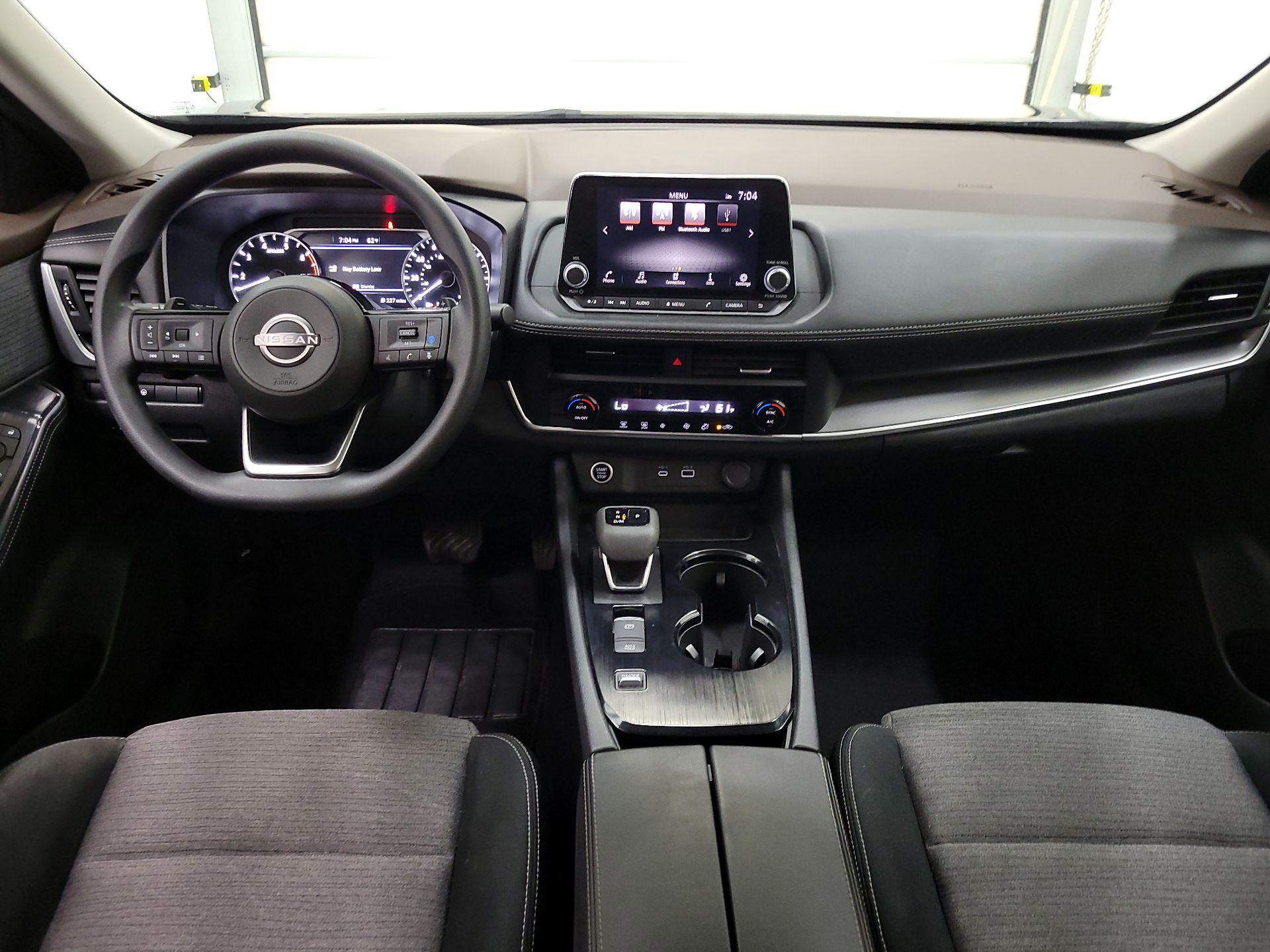 Thumbnail: 2023 Nissan Rogue - 9