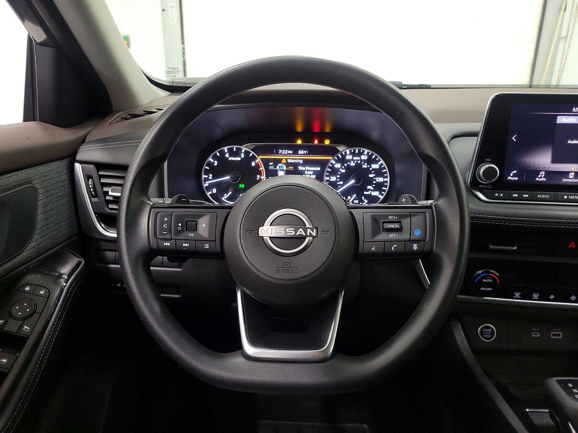 Thumbnail: 2023 Nissan Rogue - 10