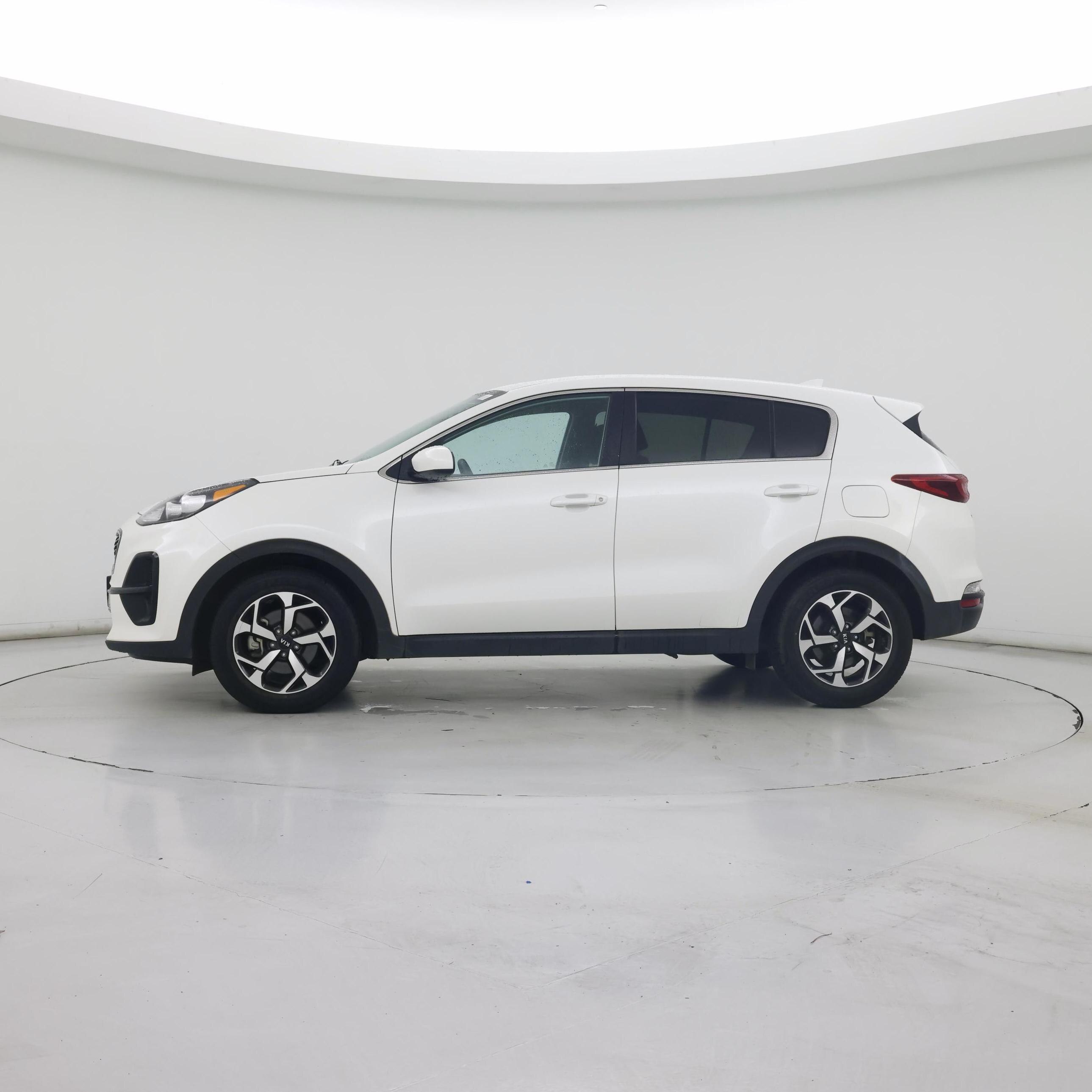 Thumbnail: 2021 Kia Sportage - 3