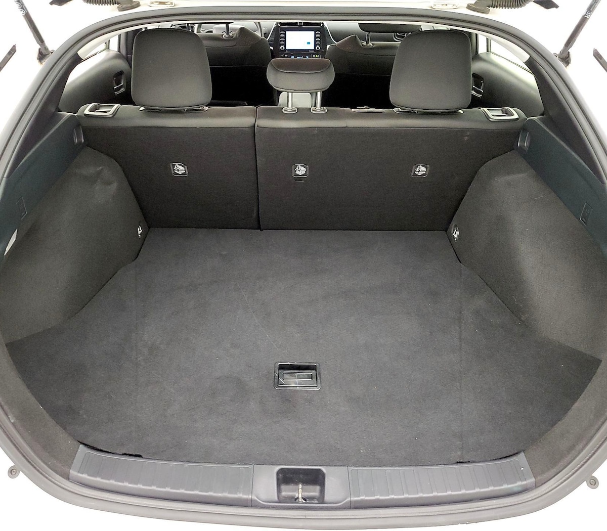 Trunk/Cargo (Seats Up)