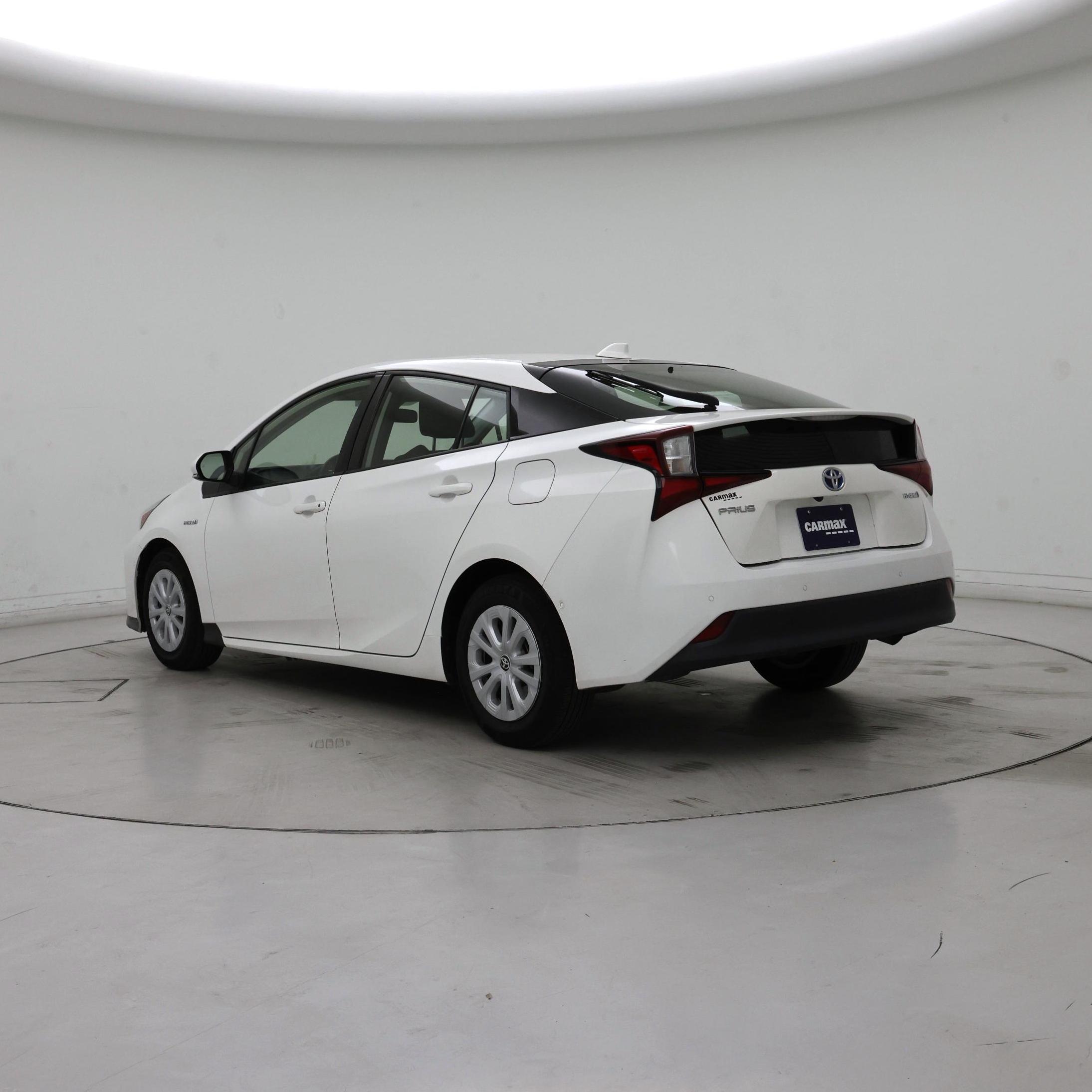 Thumbnail: 2022 Toyota Prius - 2