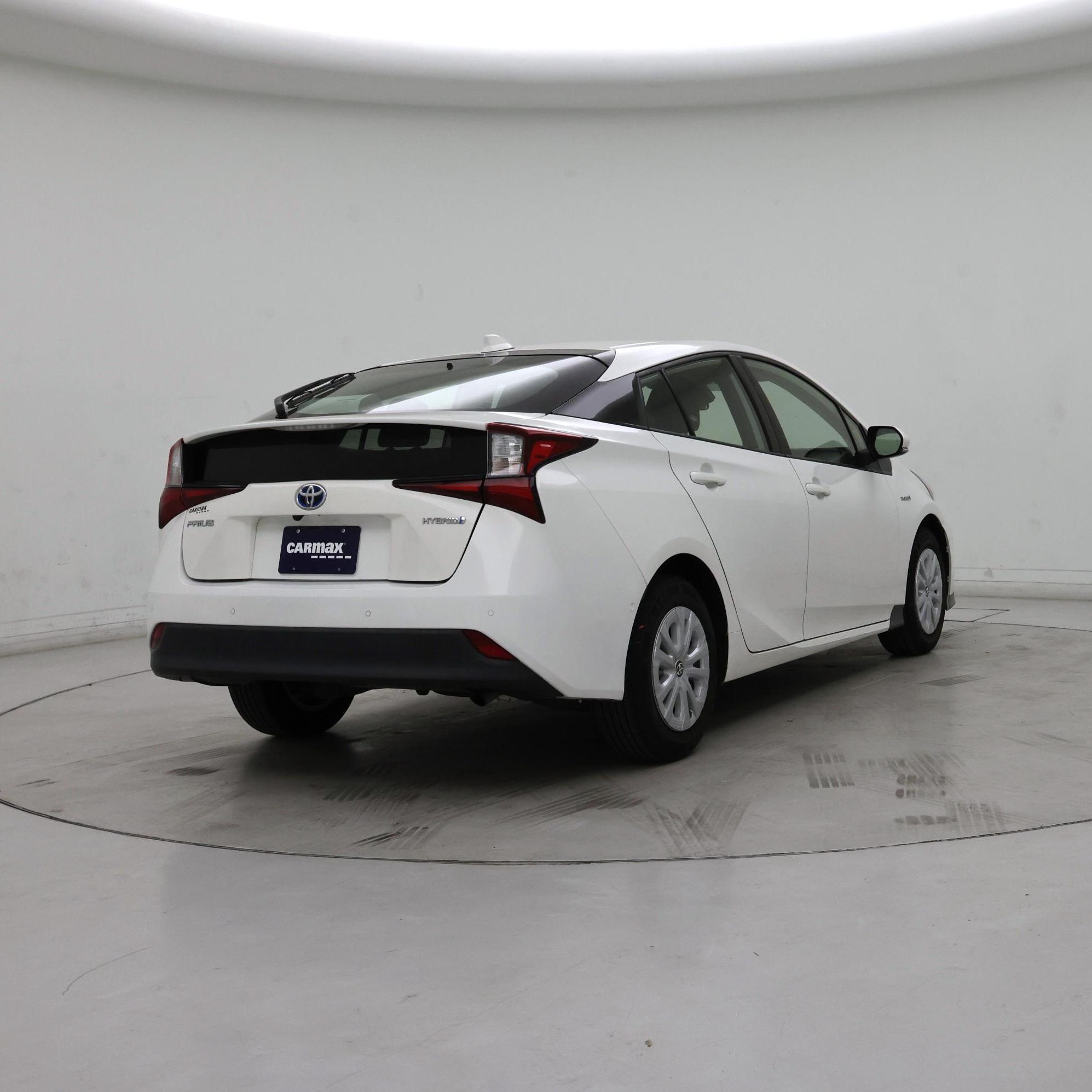 Thumbnail: 2022 Toyota Prius - 8