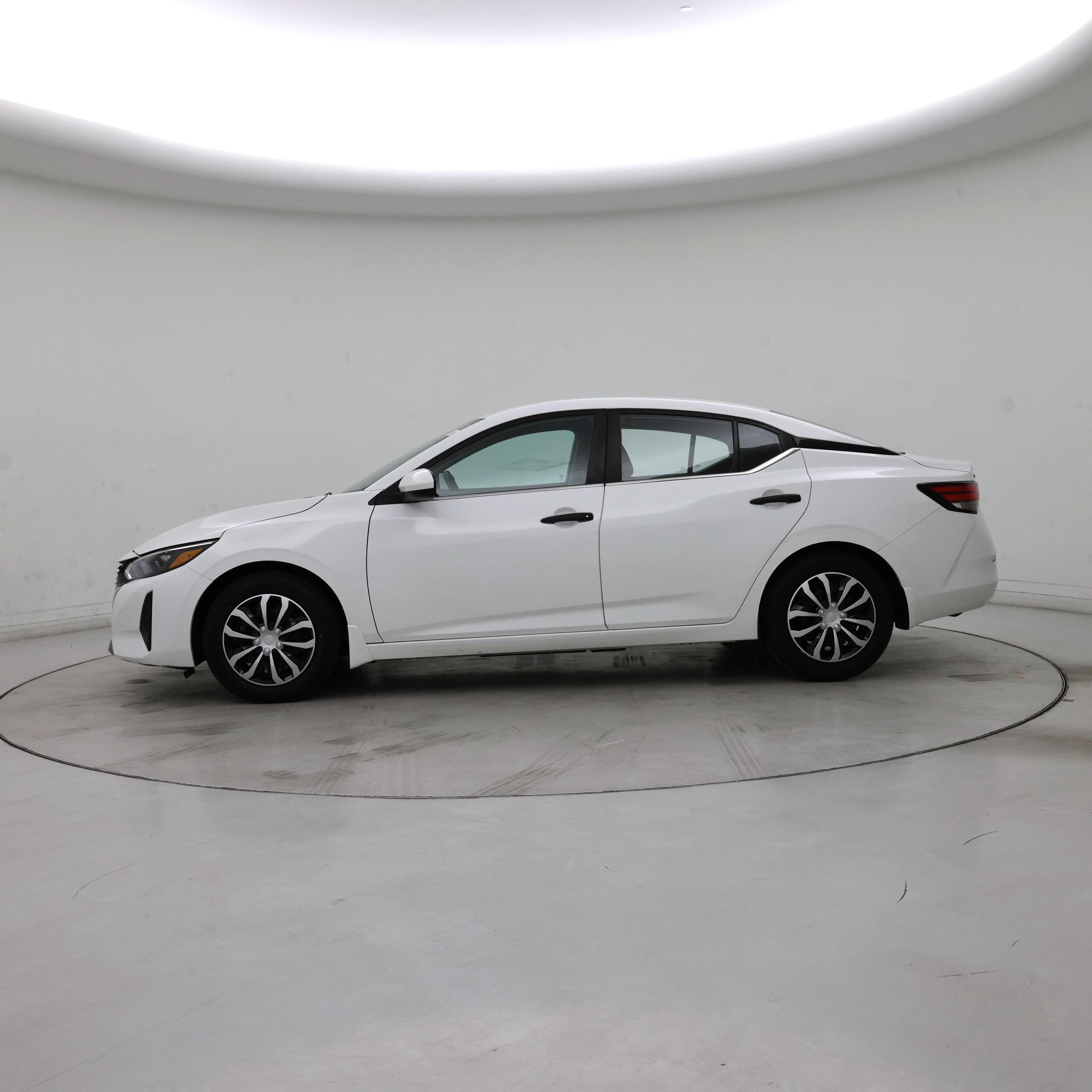 Thumbnail: 2024 Nissan Sentra - 3