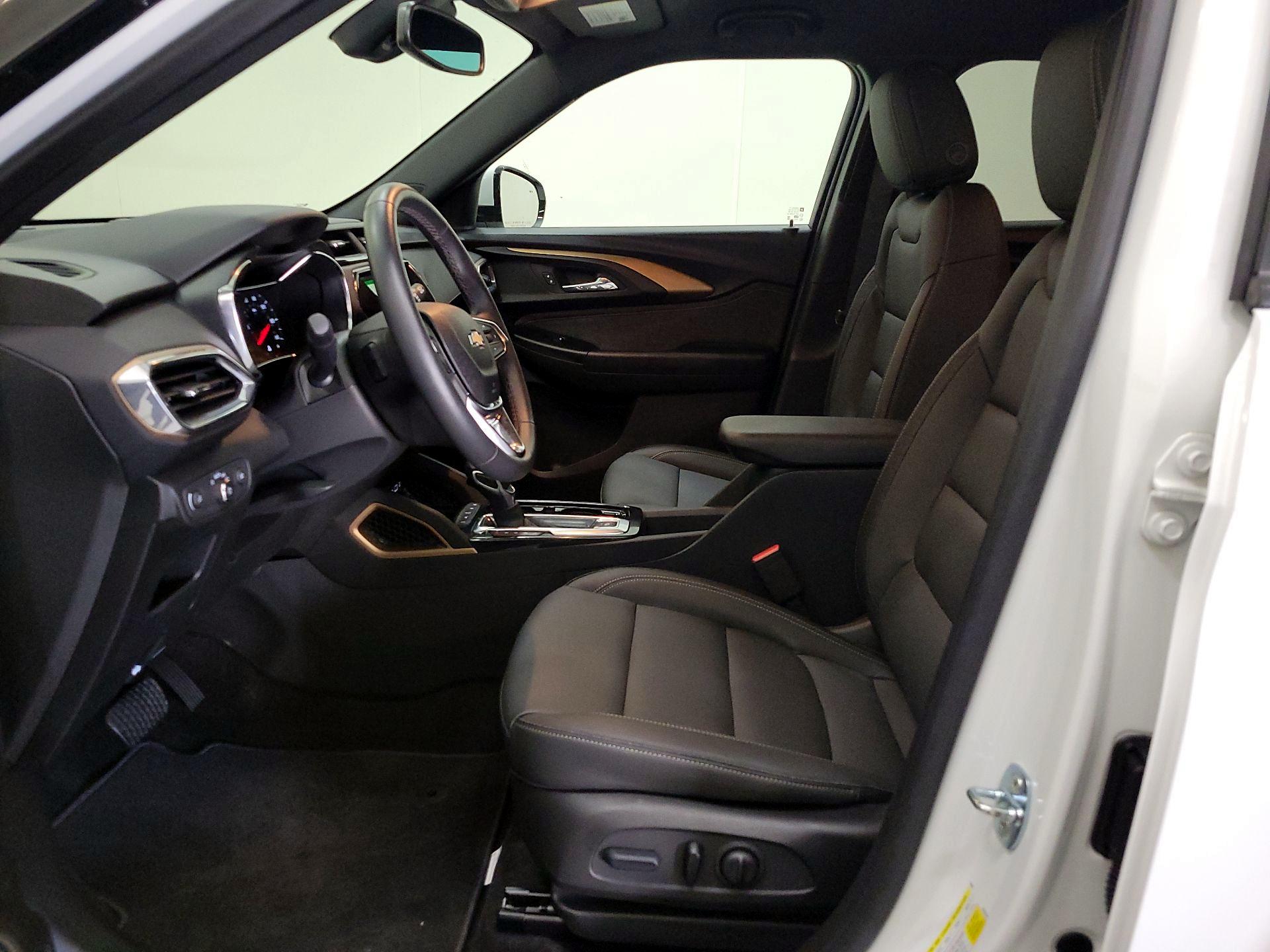 Thumbnail: 2023 Chevrolet TrailBlazer - 11