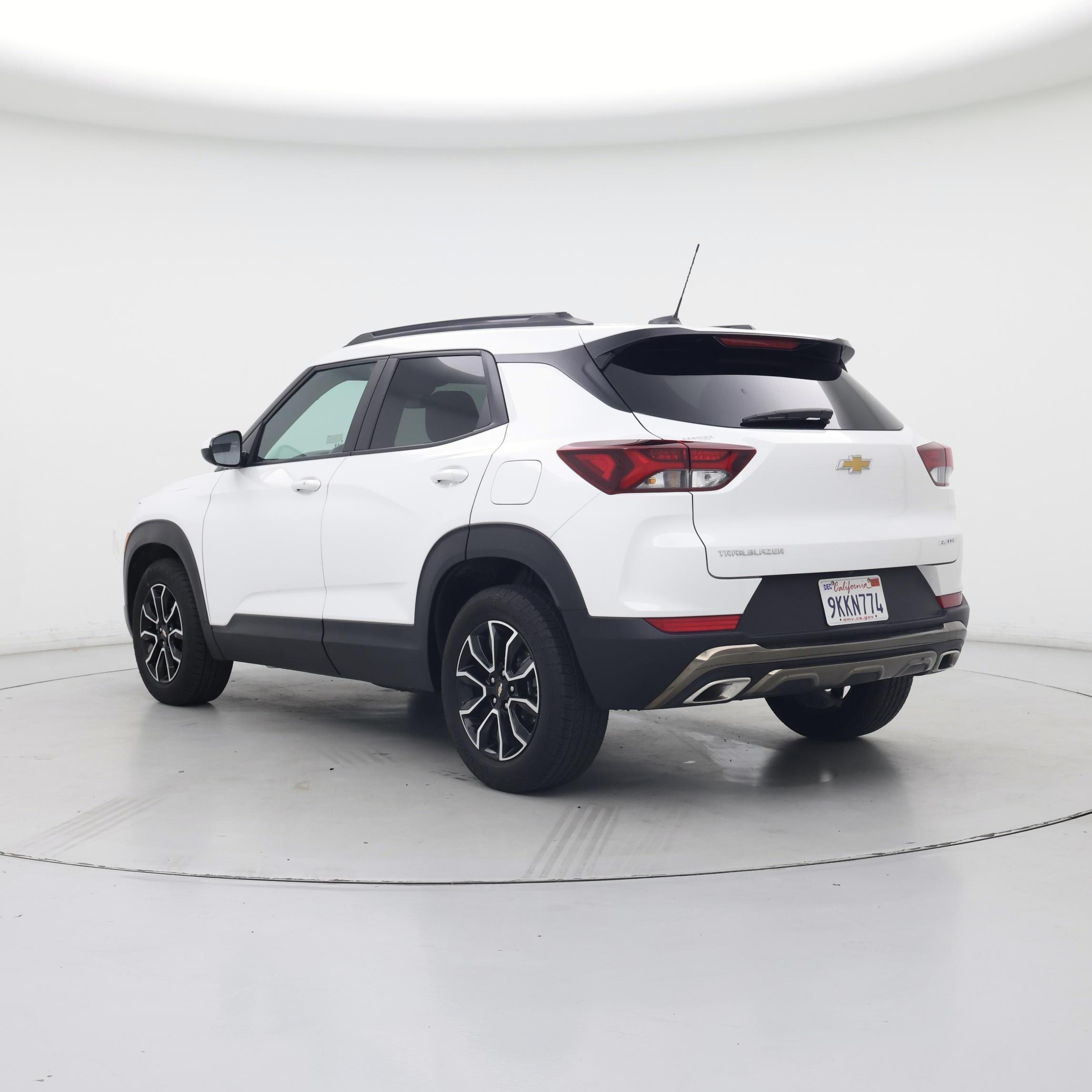 Thumbnail: 2023 Chevrolet TrailBlazer - 2