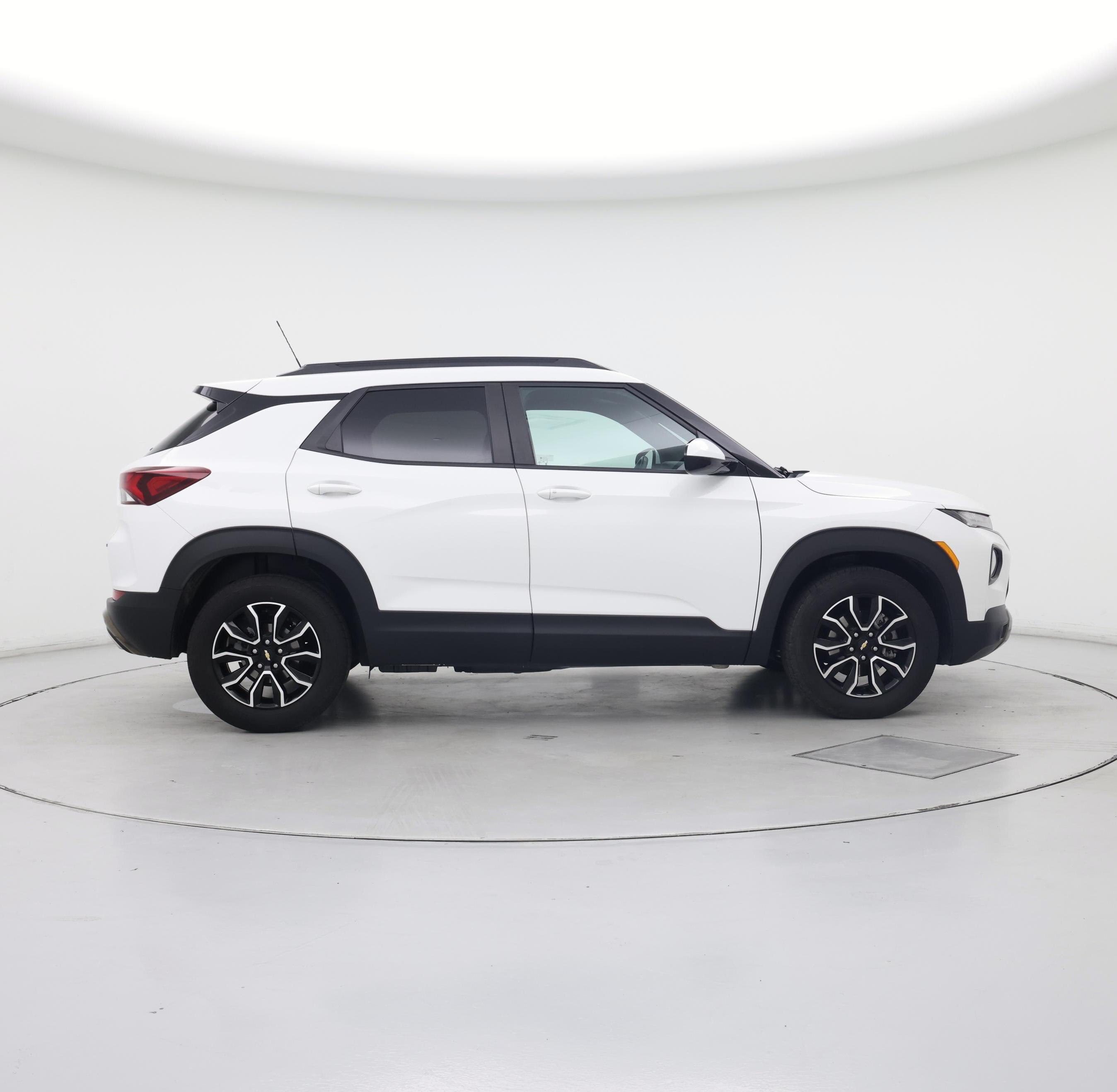 Thumbnail: 2023 Chevrolet TrailBlazer - 7