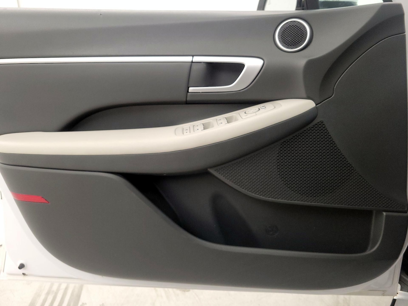 2025 Hyundai Sonata SEL - Photo 13