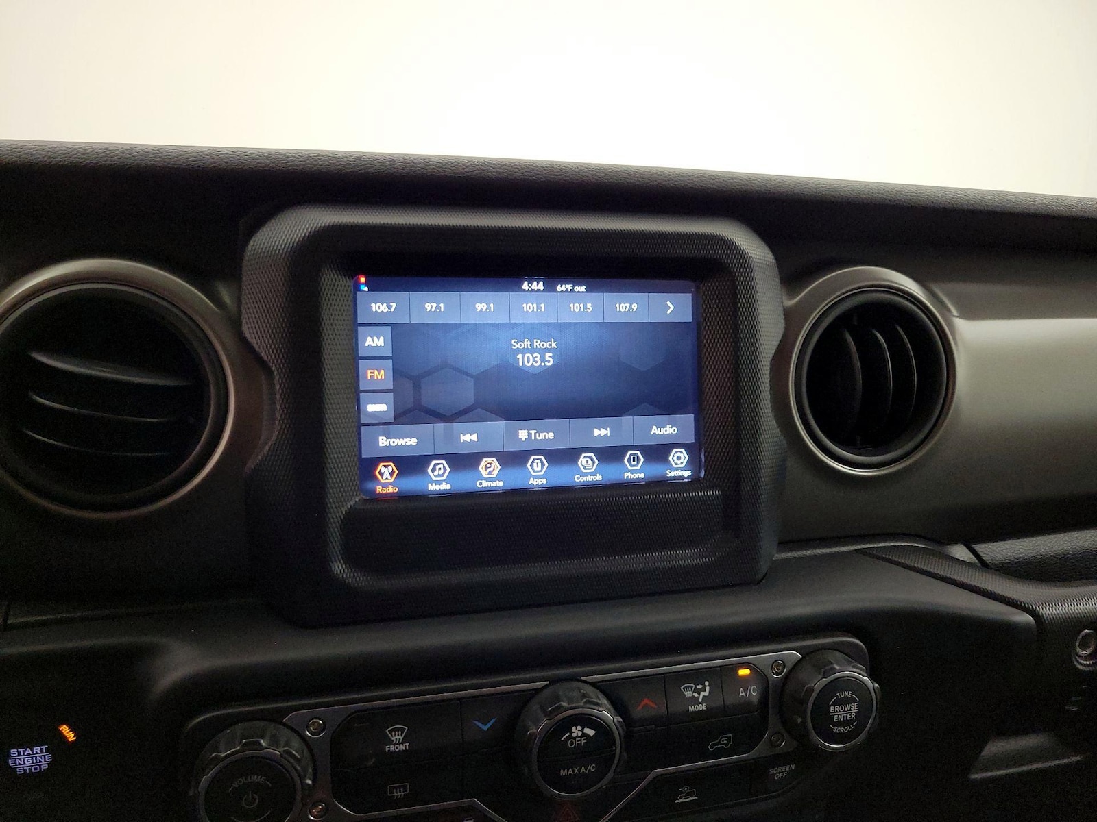 2023 Jeep Wrangler 4-Door Sport S - Photo 16