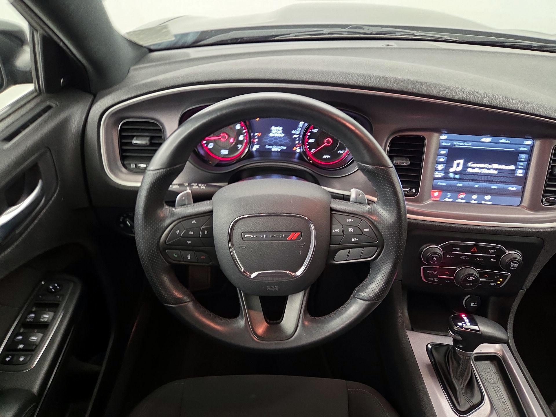 Thumbnail: 2022 Dodge Charger - 10