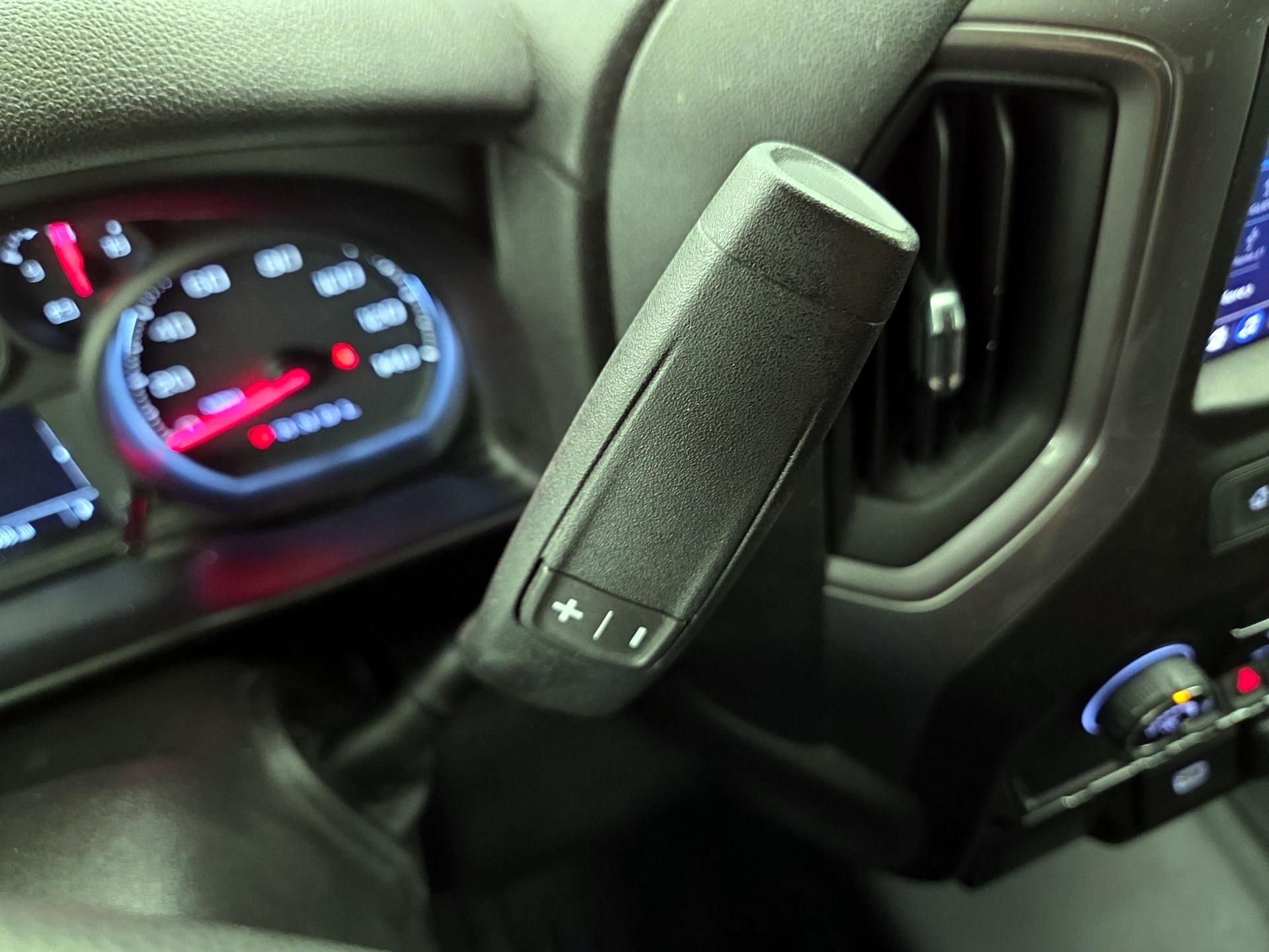 Thumbnail: 2020 Chevrolet Silverado 1500 - 17