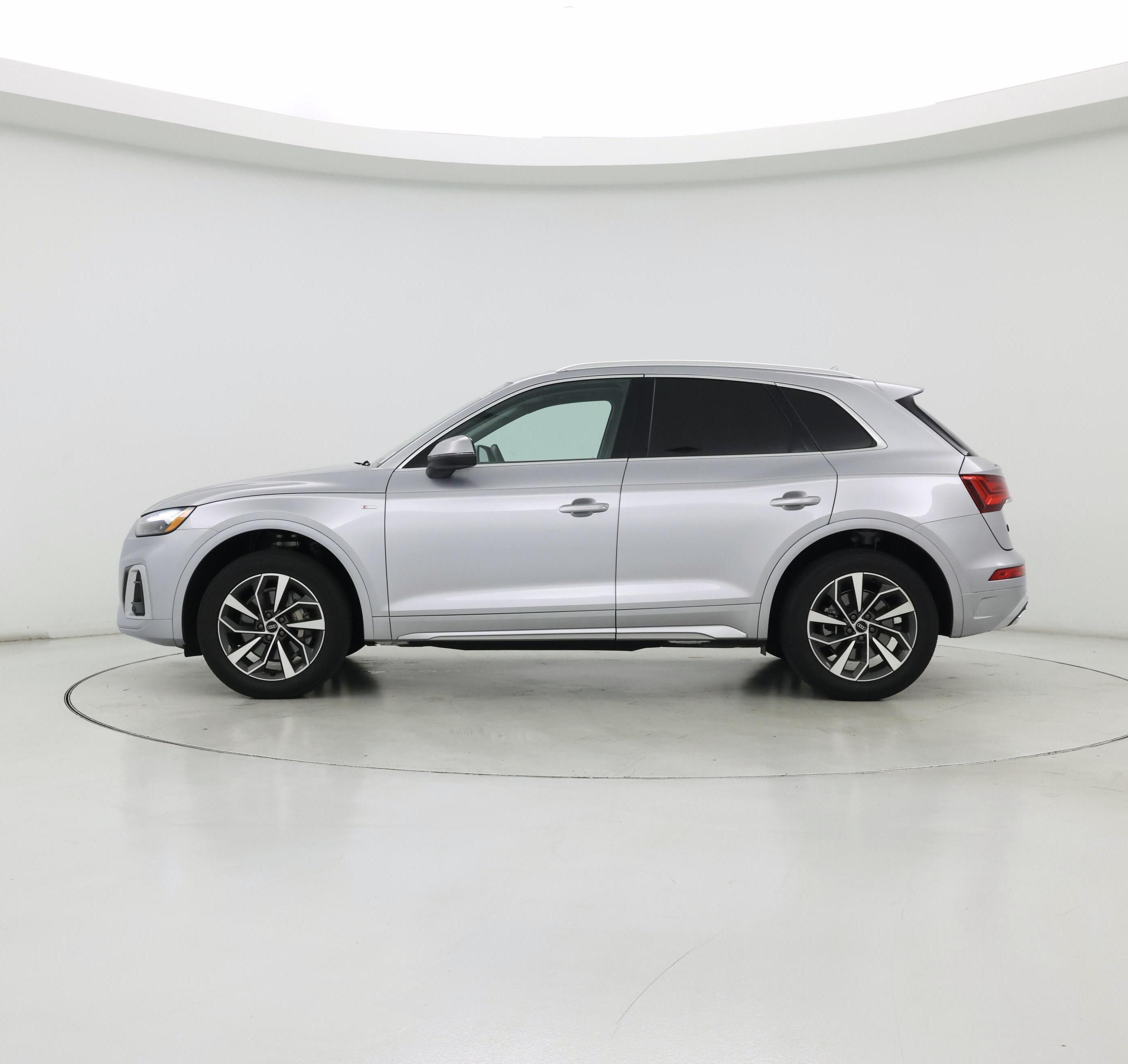 Thumbnail: 2022 Audi Q5 - 3