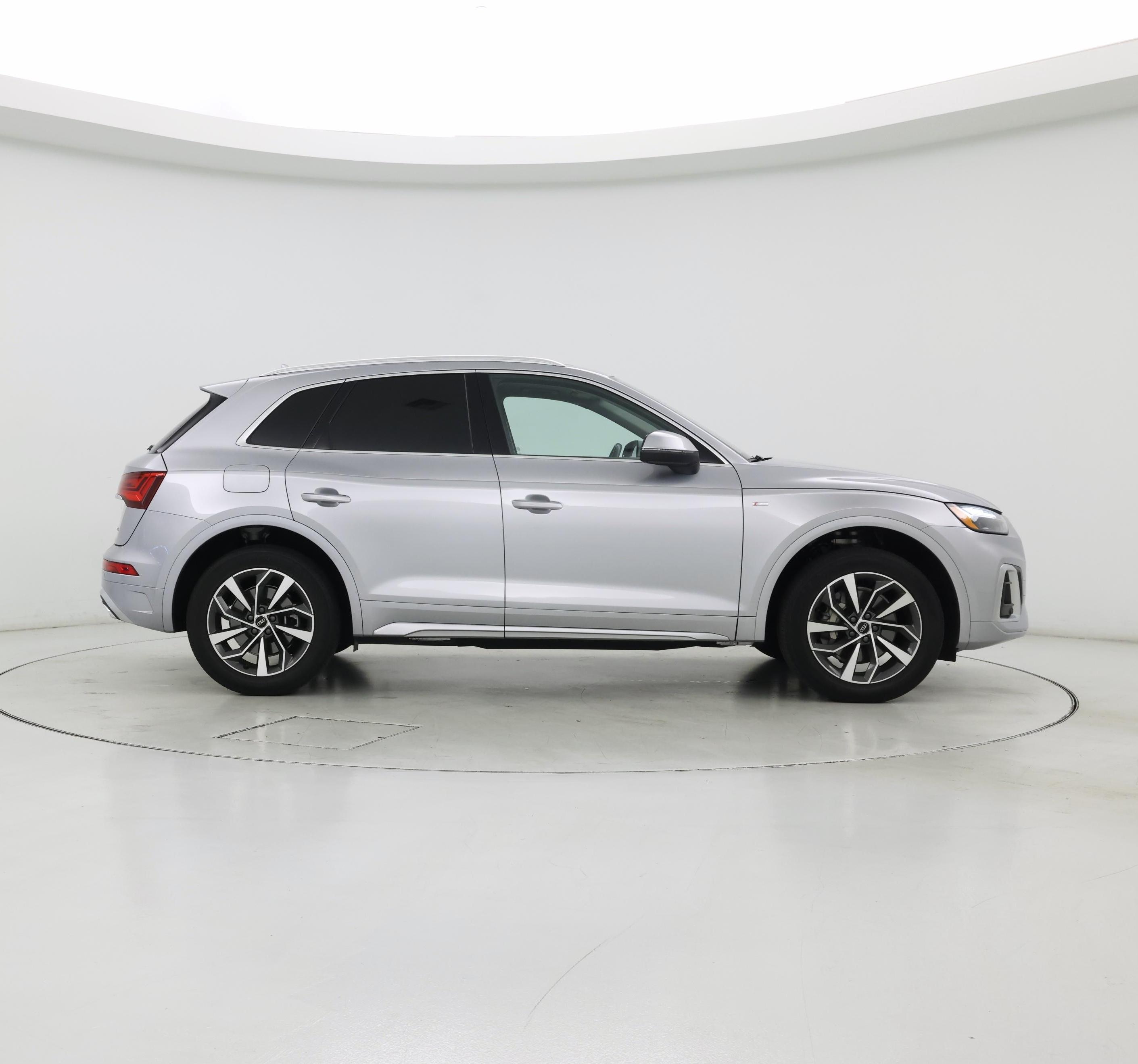 Thumbnail: 2022 Audi Q5 - 7