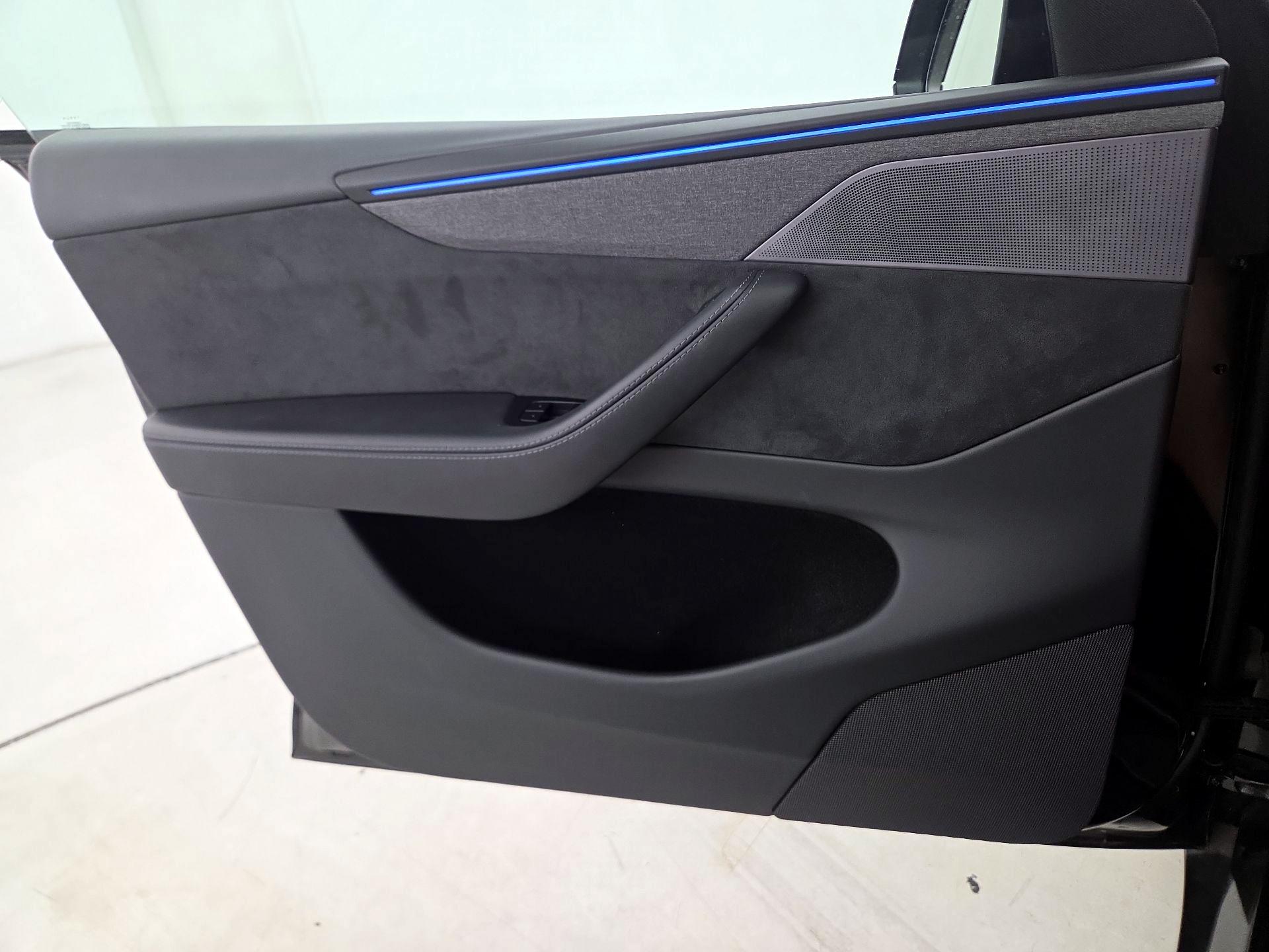 Thumbnail: 2026 Tesla Model Y - 12