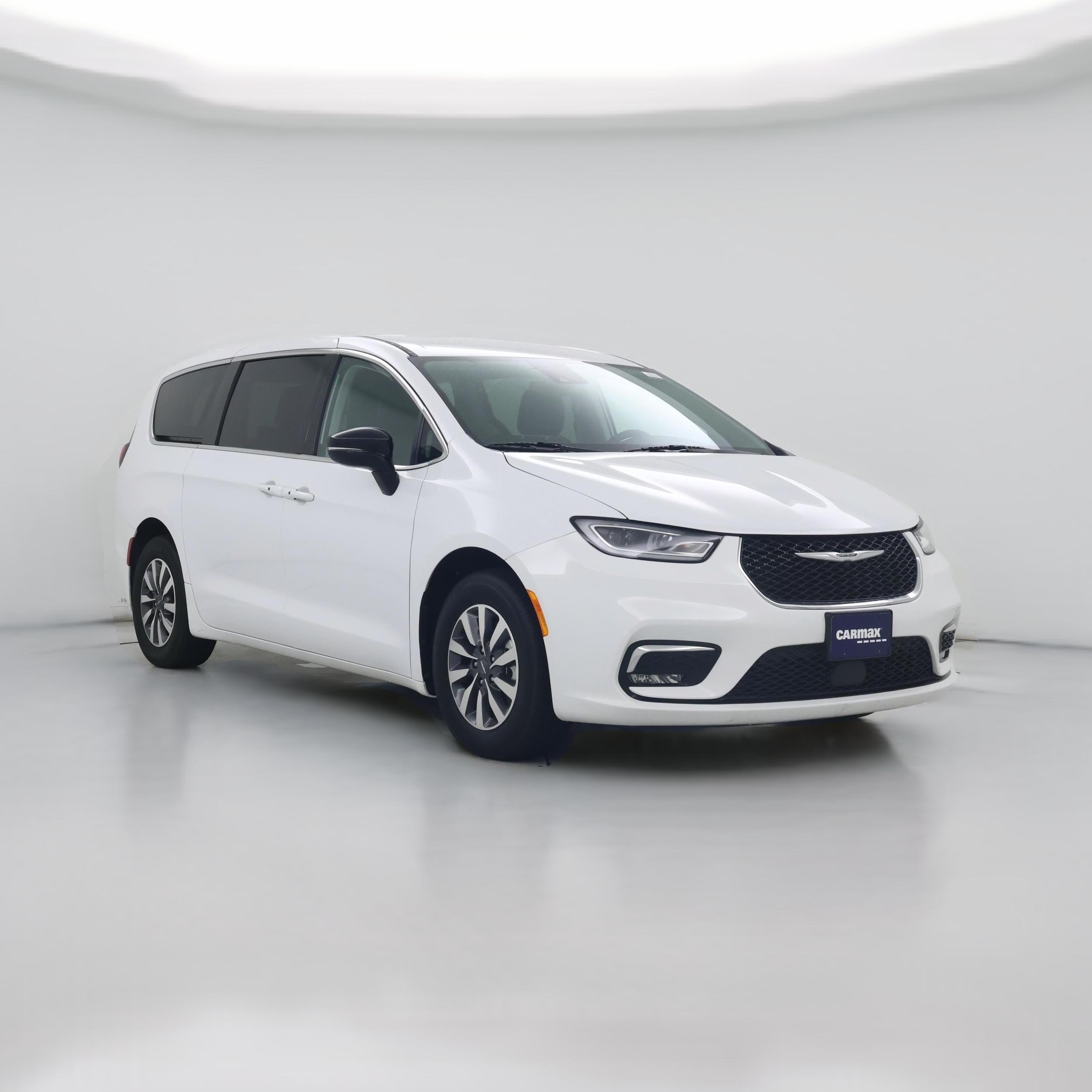 Thumbnail: 2024 Chrysler Pacifica - 1