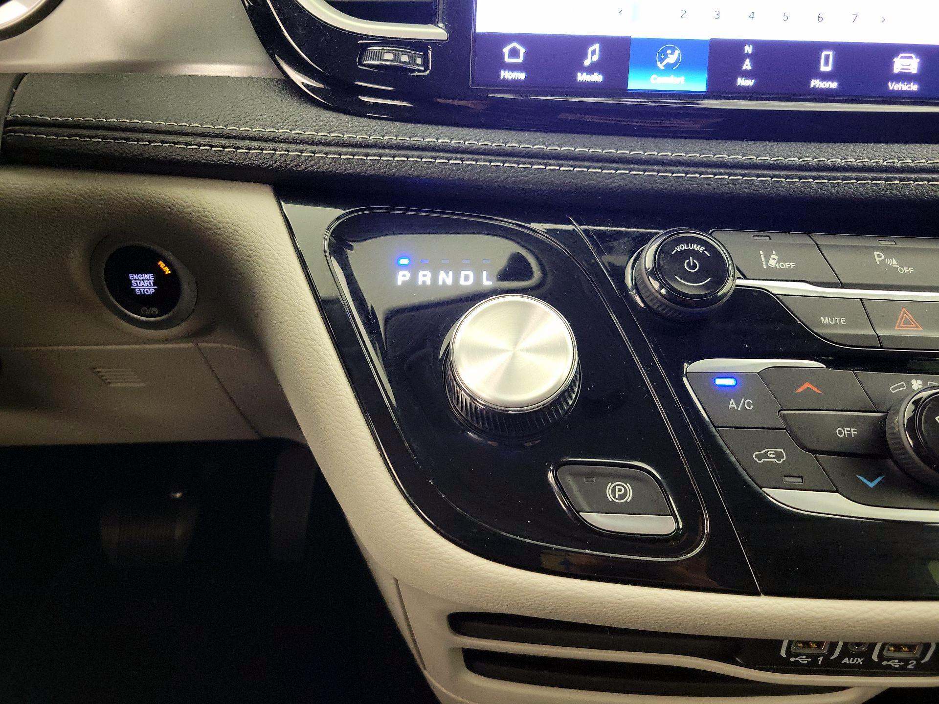 Thumbnail: 2024 Chrysler Pacifica - 17