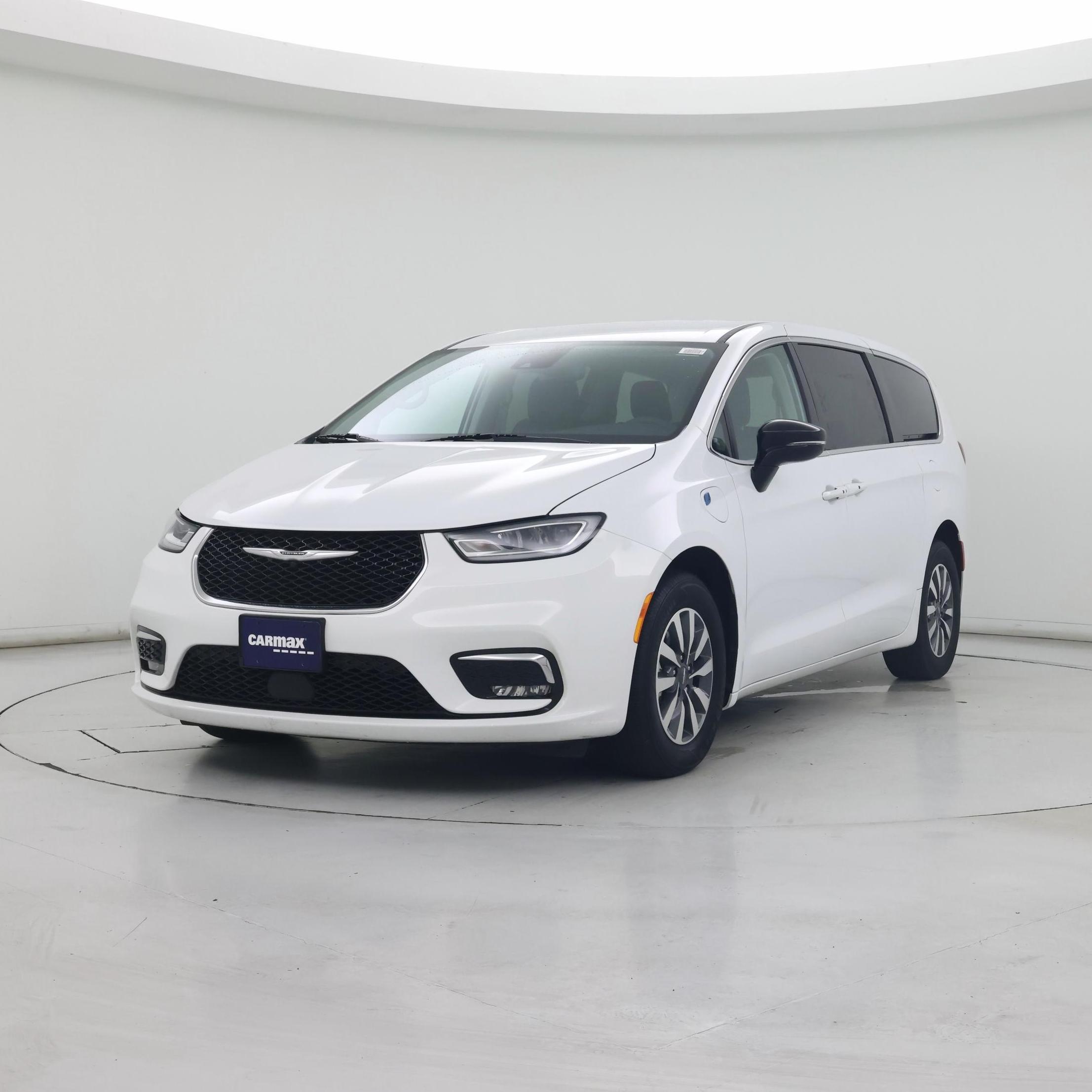 Thumbnail: 2024 Chrysler Pacifica - 4